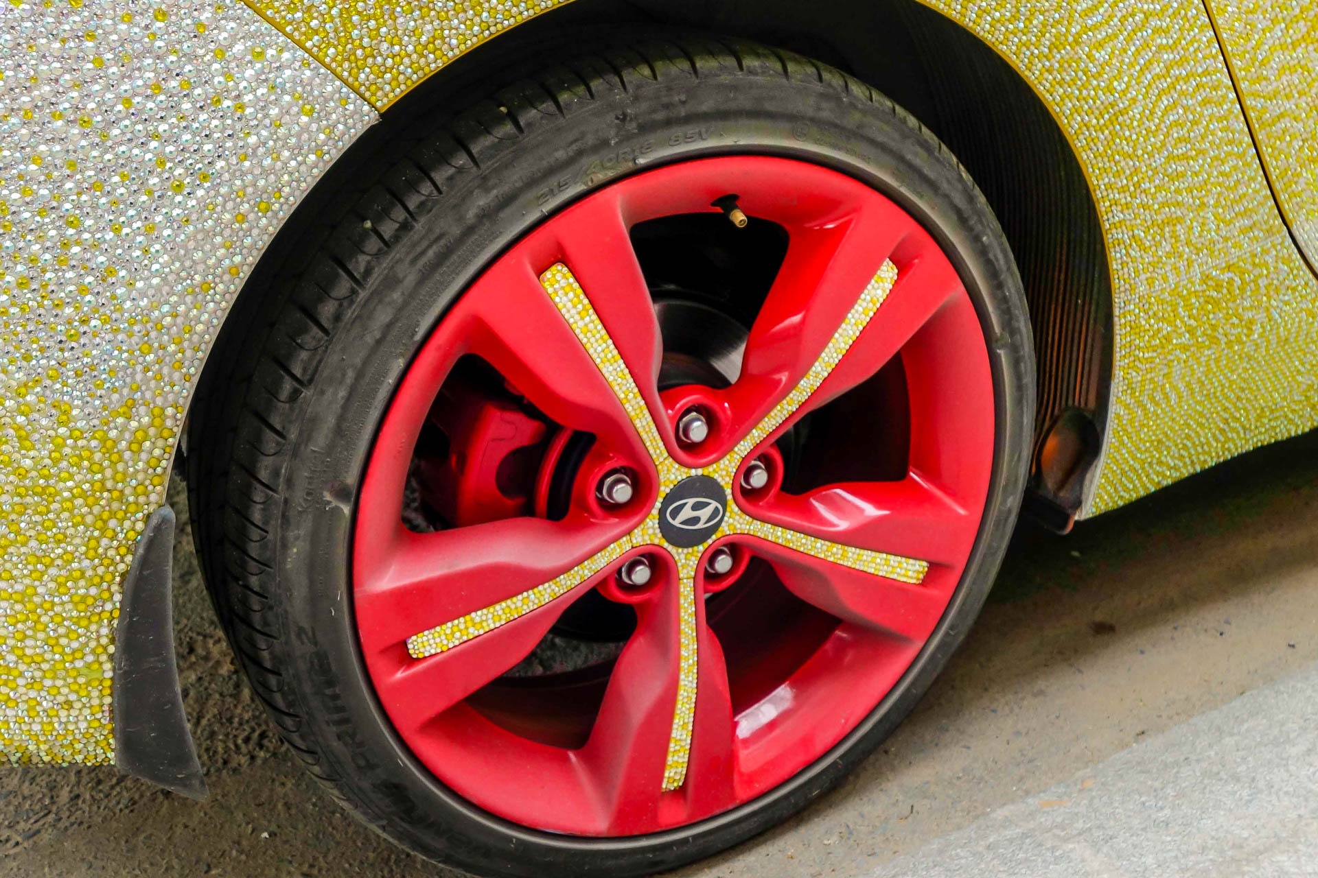 Hyundai Veloster dinh pha le anh 6