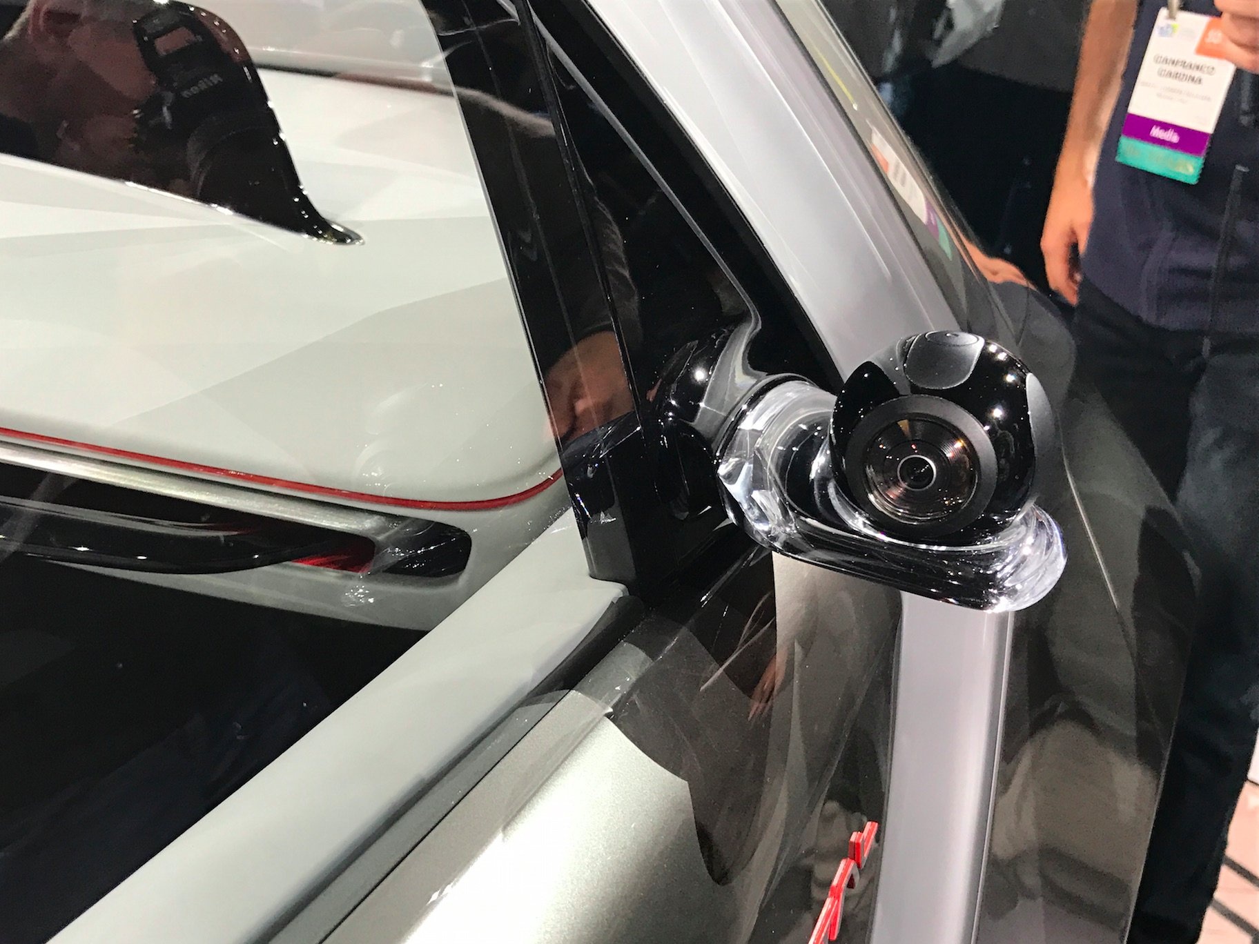 xe dien thong minh Chrysler anh 3