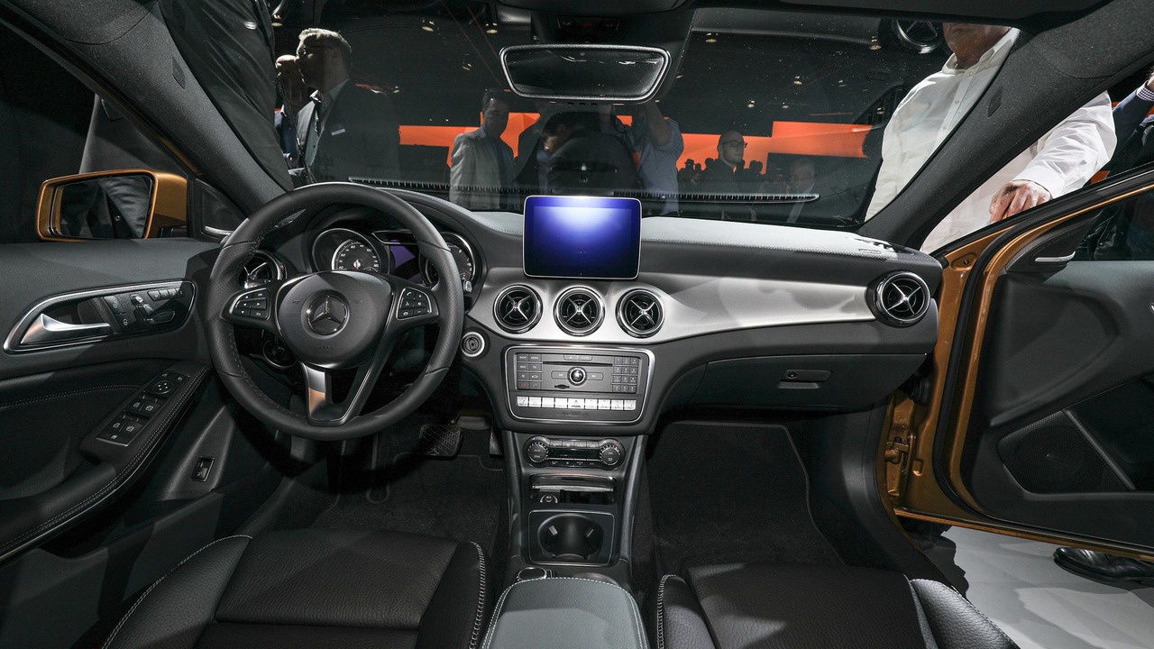 Mercedes GLA 2018 anh 7