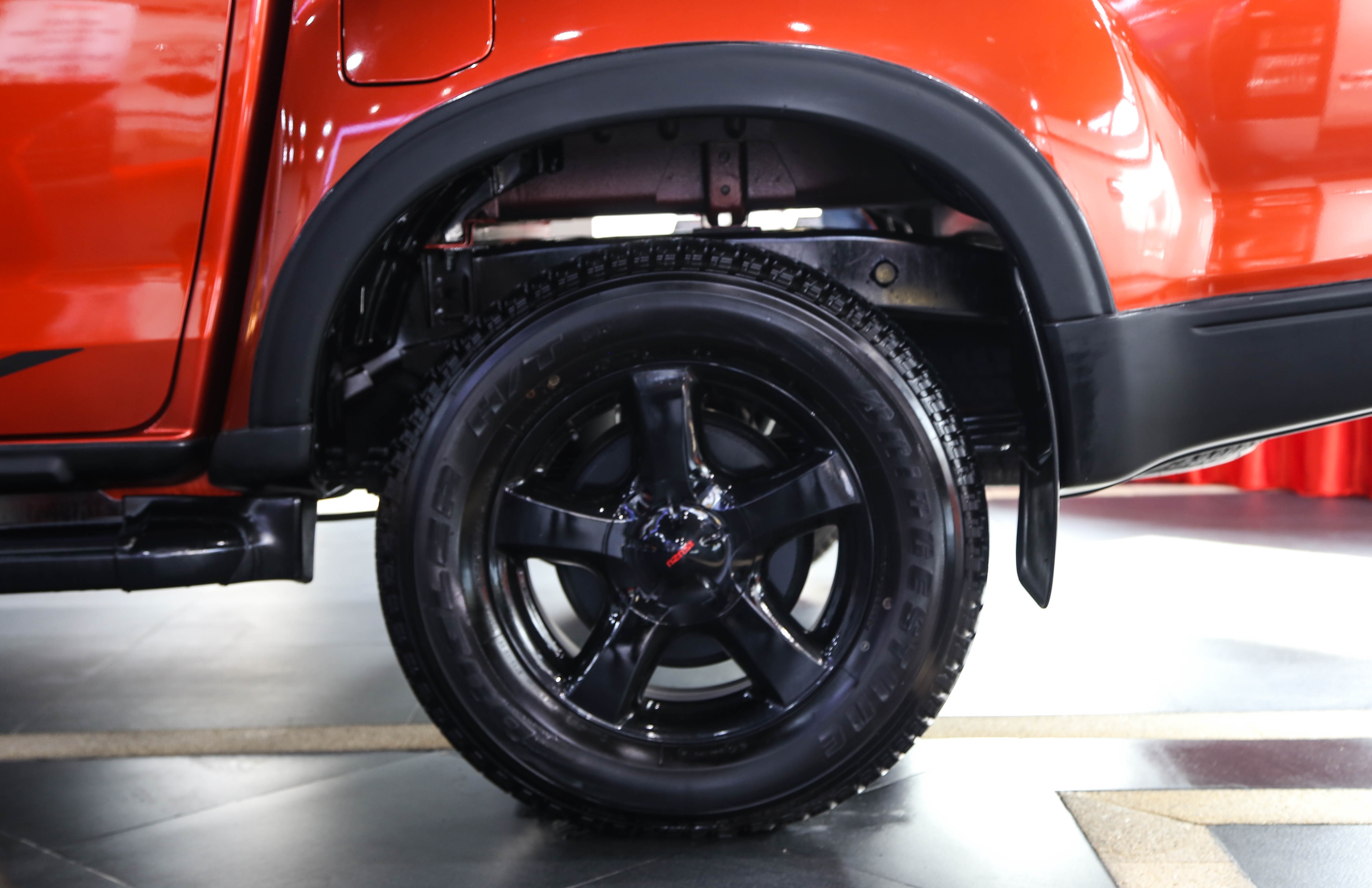 Isuzu D-Max 2017 anh 8