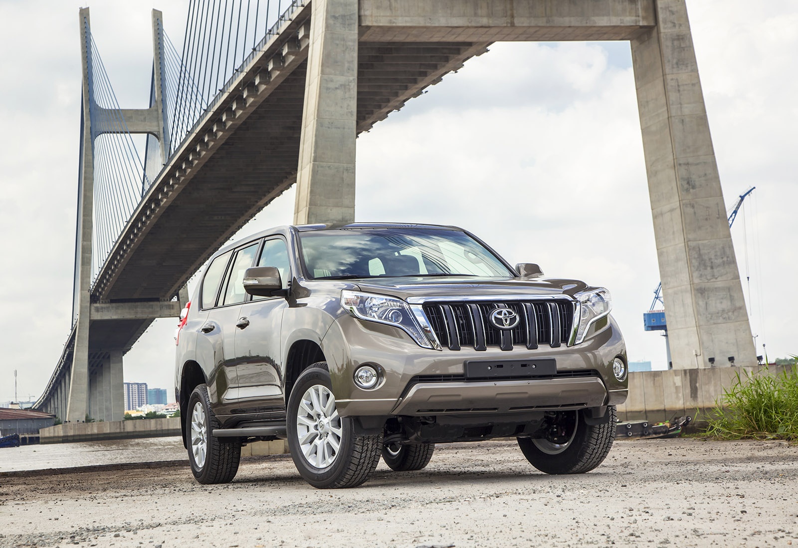 SUV 7 chỗ giá tầm 2 tỷ tại Việt Nam ảnh 3 SUV 7 cho gia tam 2 ty tai Viet Nam anh 3