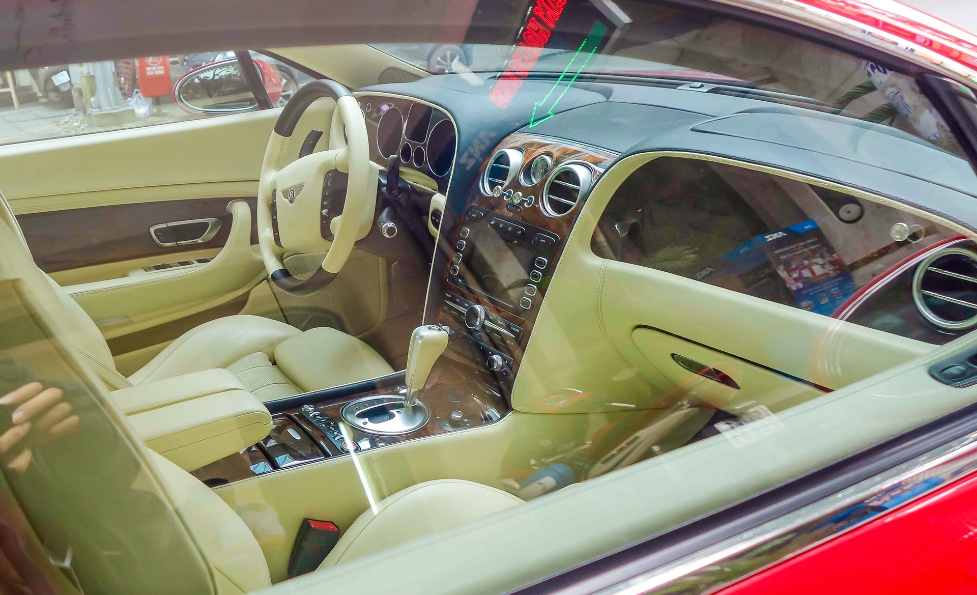 Bentley bien so dep anh 9