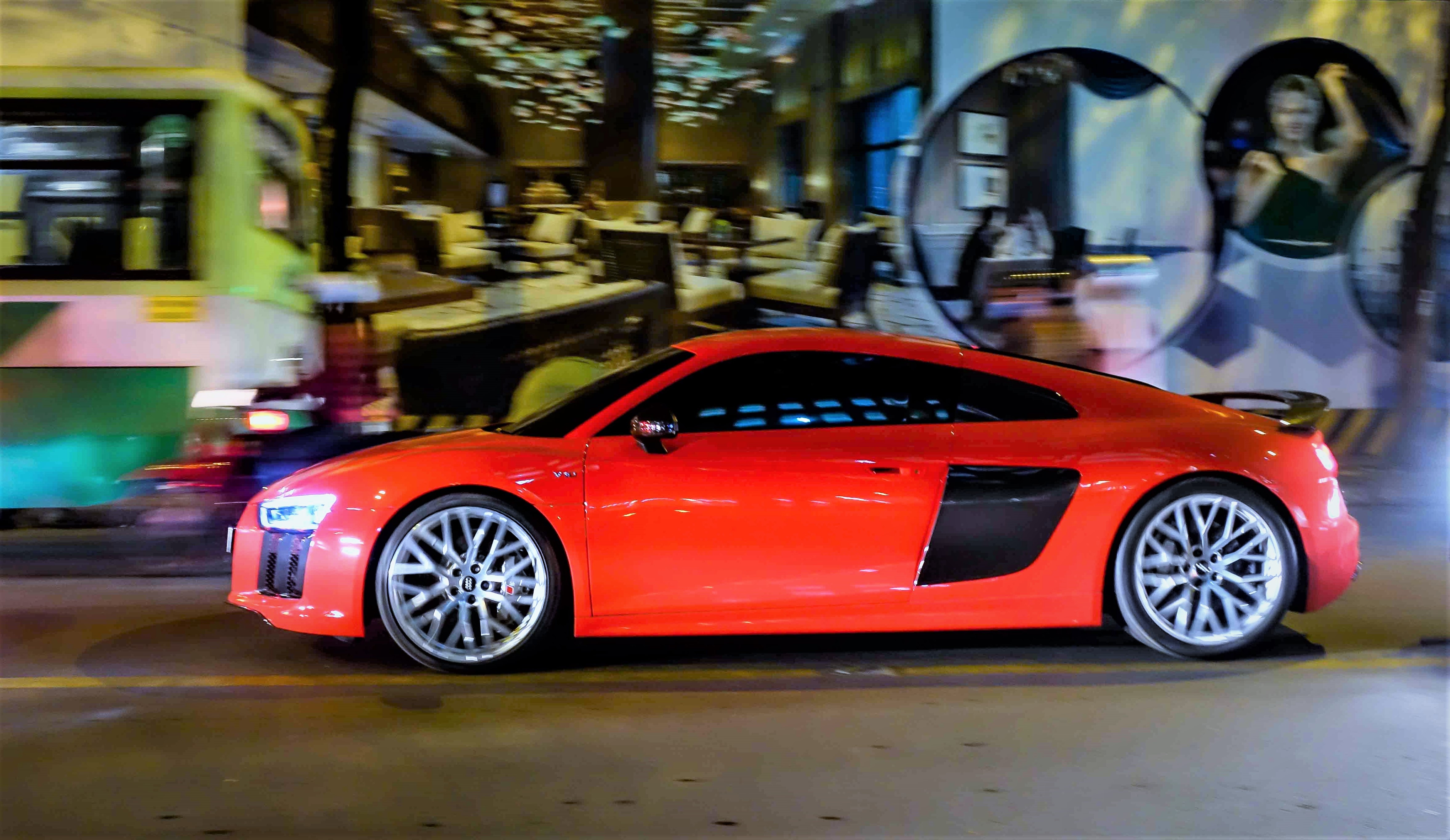 Audi R8 Dong Nhi Ong Cao Thang anh 3