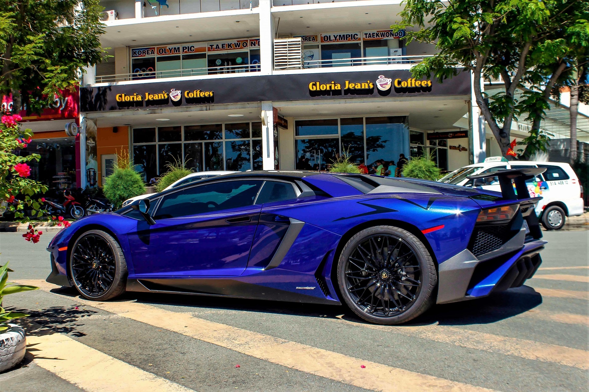 sieu xe Minh Nhua anh 7