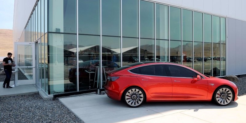 Tesla Model 3 phiên bản sản xuất ảnh 2 Tesla Model 3 phien ban san xuat anh 2