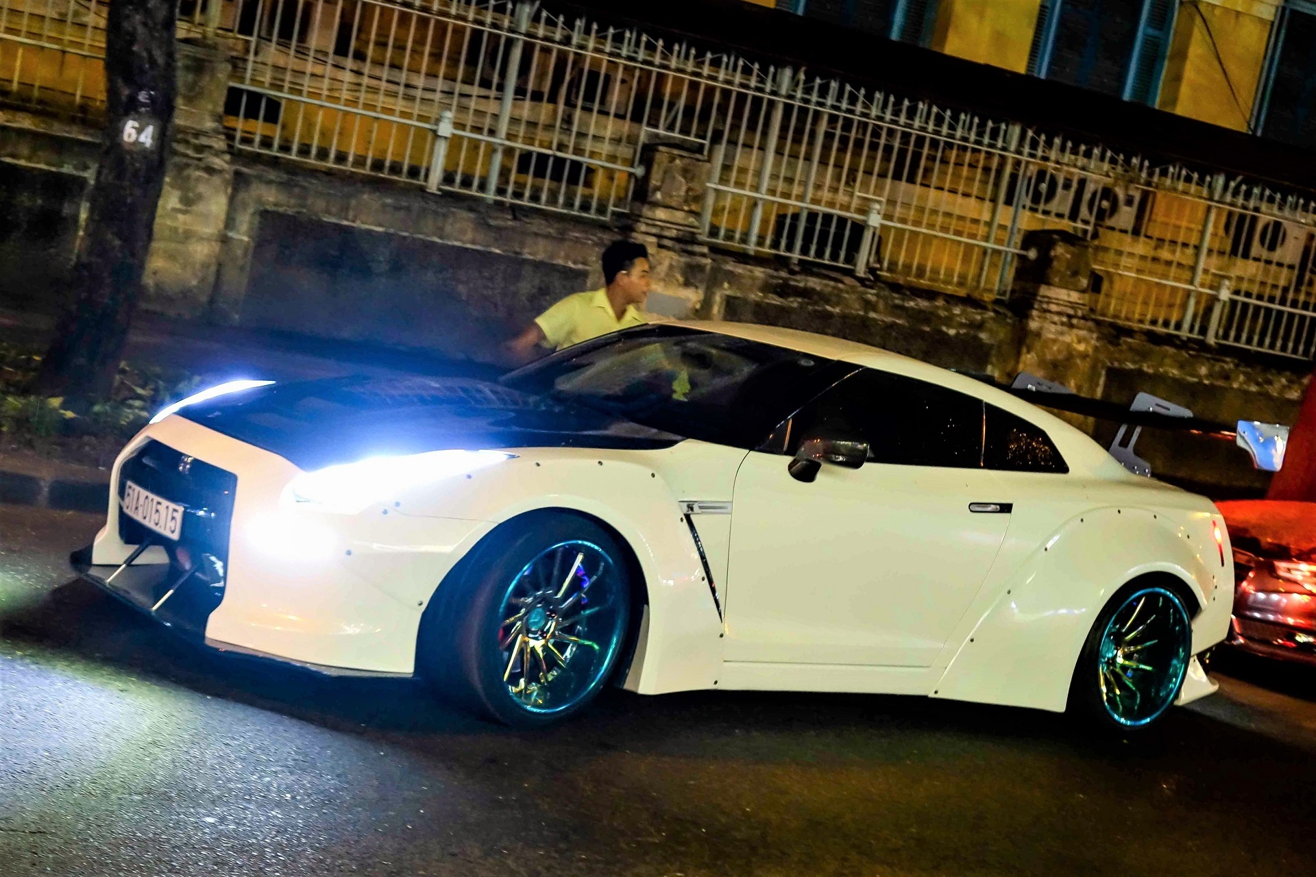 Xe the thao Nissan GT-R do than rong kieu Nhat tai Sai Gon hinh anh