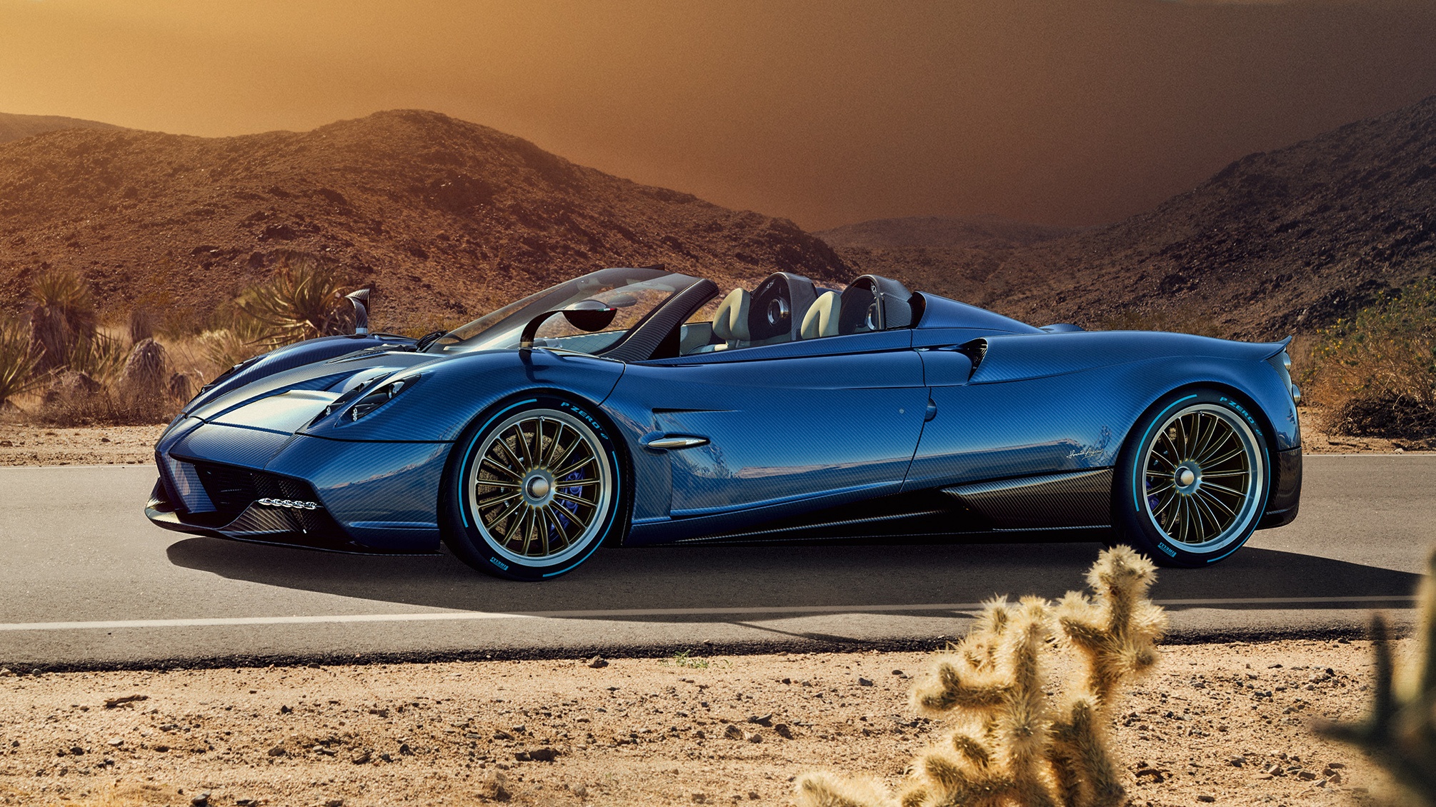 Pagani Huayra Roadster ra mat gia 2,4 trieu USD hinh anh