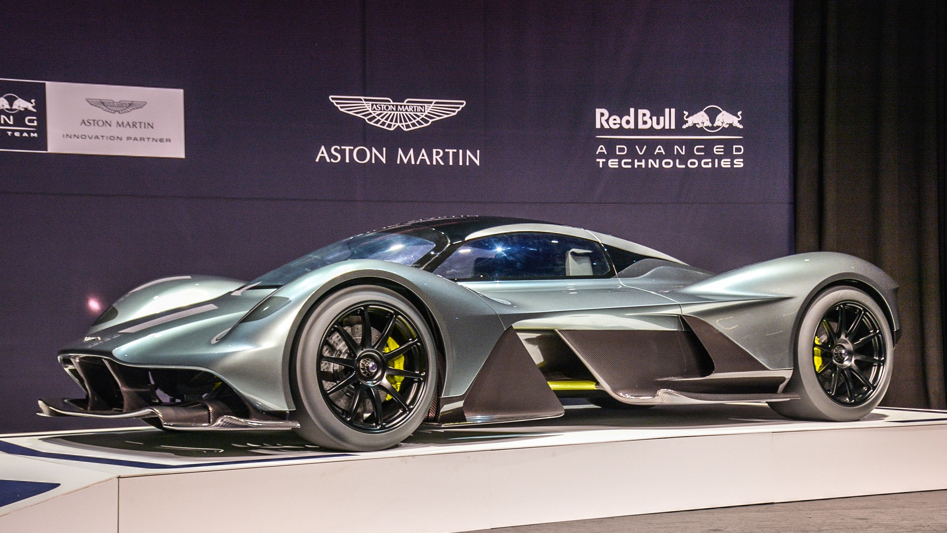 sieu xe Aston Martin AM-RB 001 anh 1
