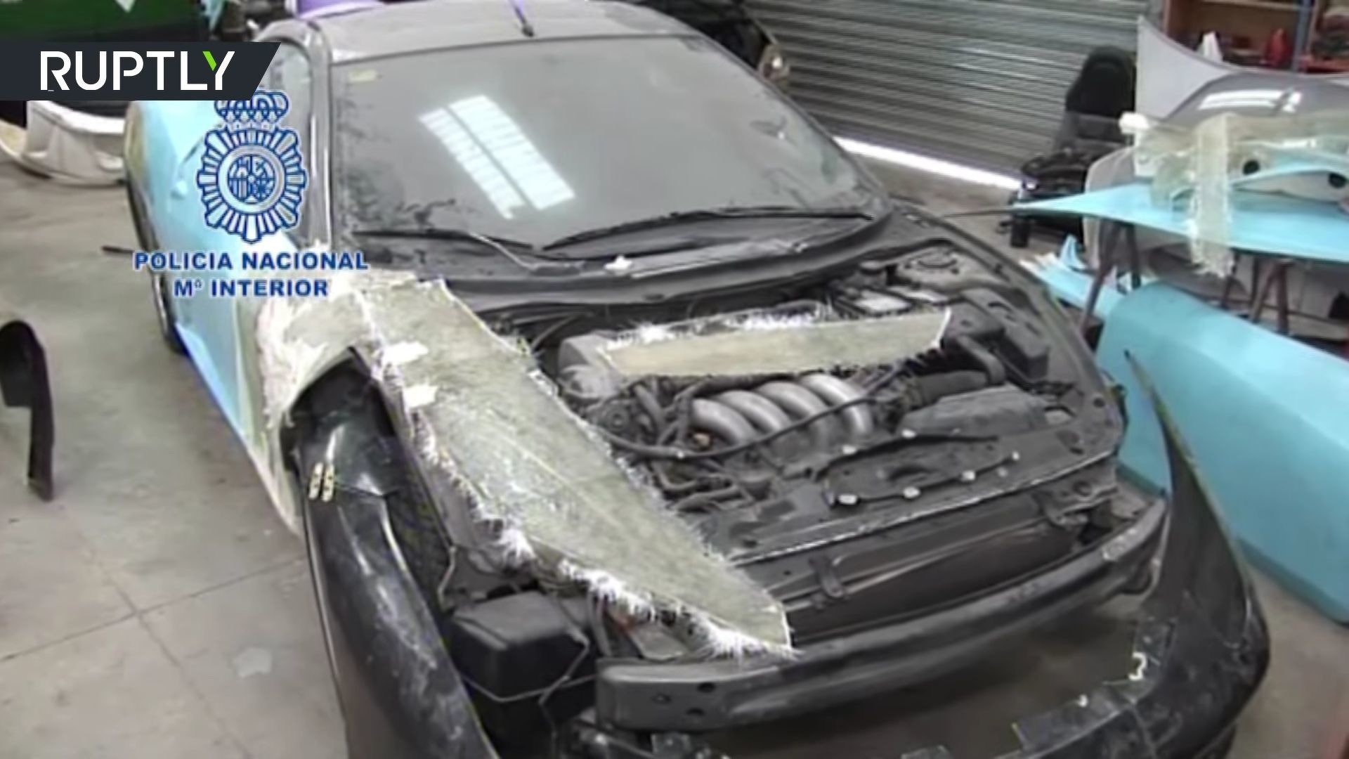 sản xuất Ferrari nhái ảnh 4 san xuat Ferrari nhai anh 4