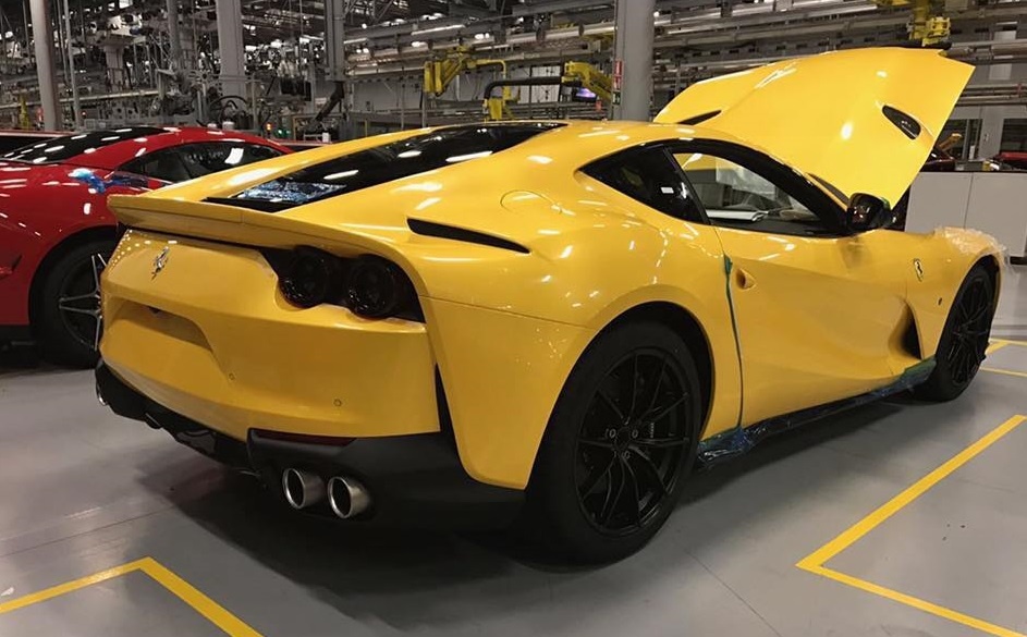 Sieu xe thuong mai Ferrari nhanh nhat lo anh thuc te hinh anh