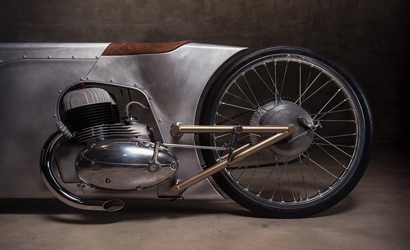 xe dap do gan dong co hinh thu la anh 3