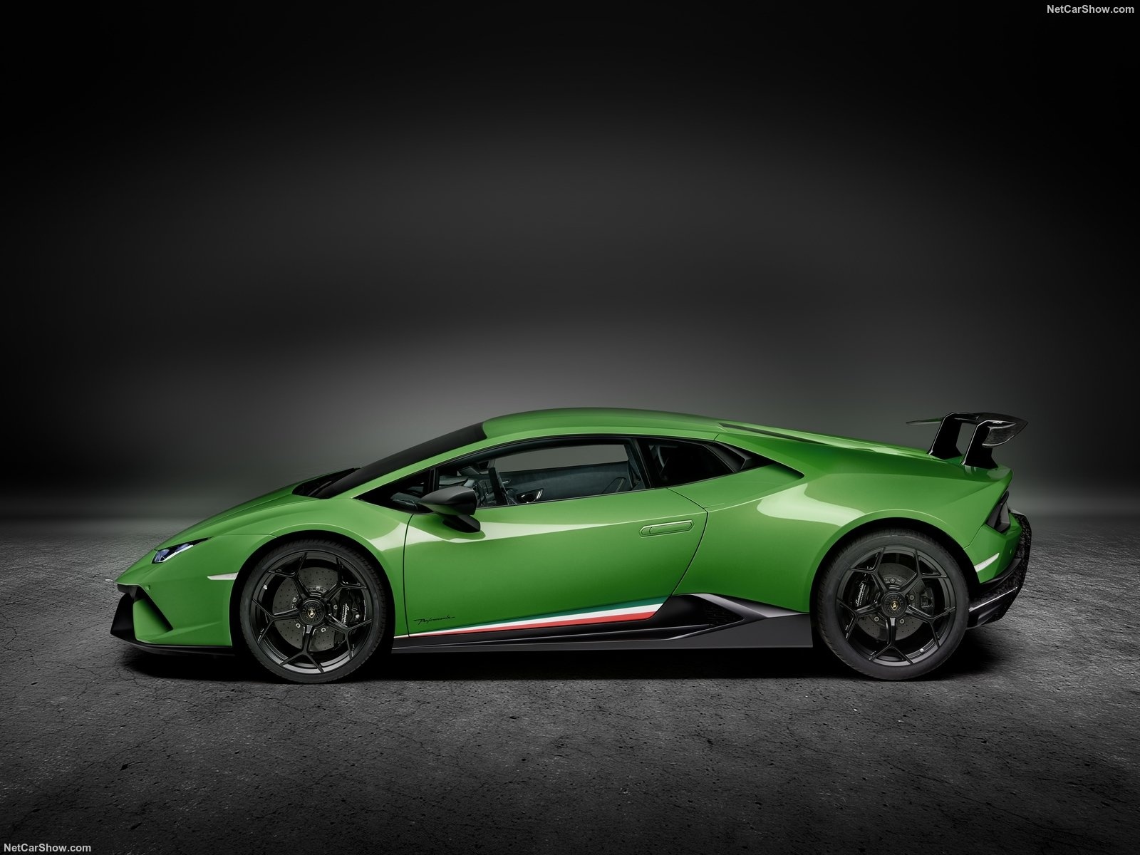 Lamborhini Huracan Performante anh 3