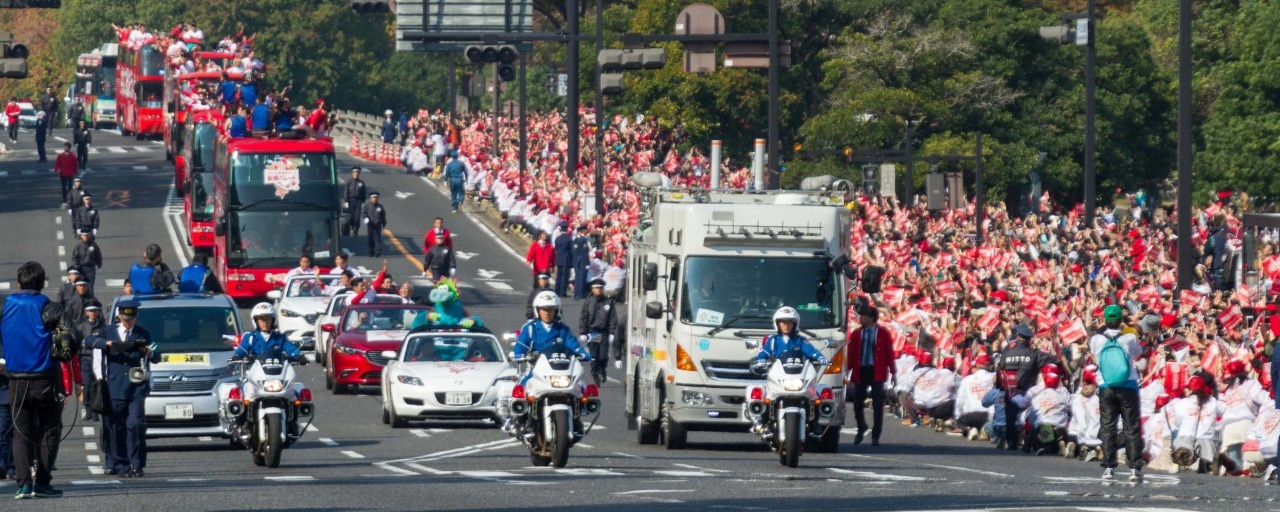 Mazad6 mui tran anh 3