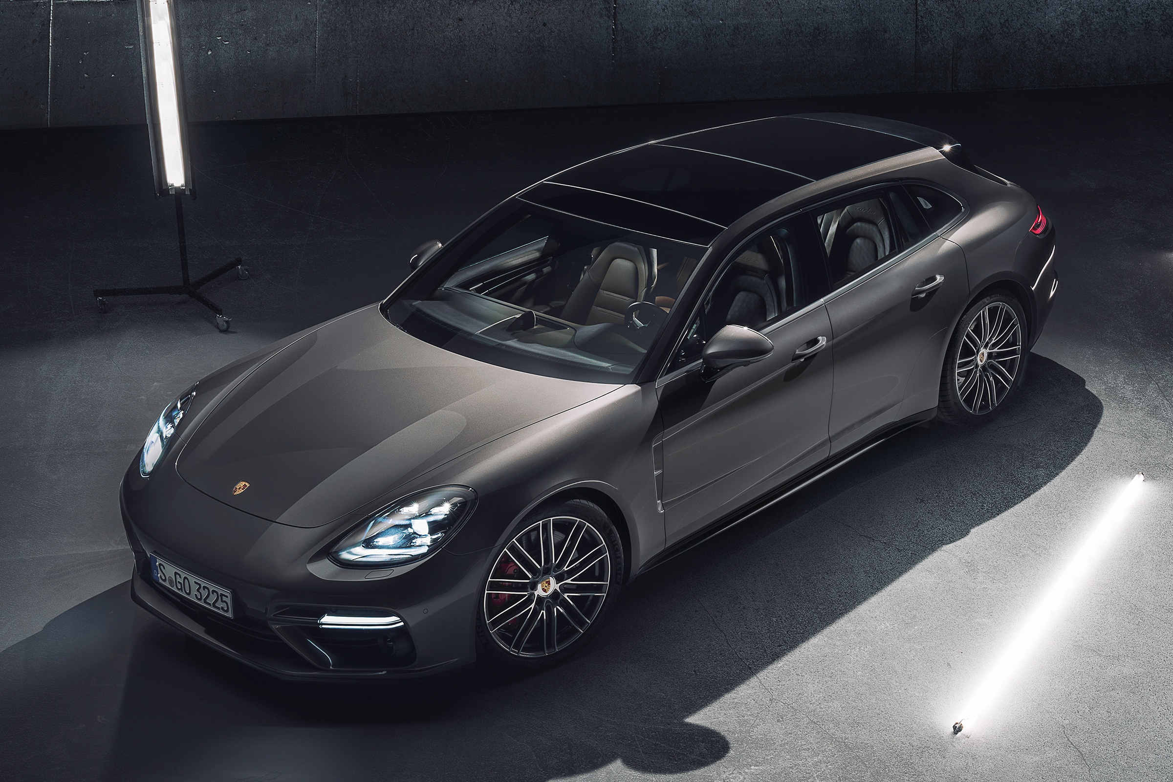 Porsche Panamera Sport Turismo anh 2