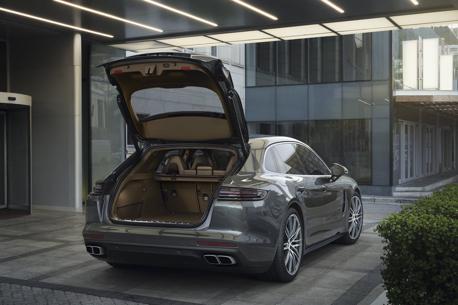 Porsche Panamera Sport Turismo anh 5