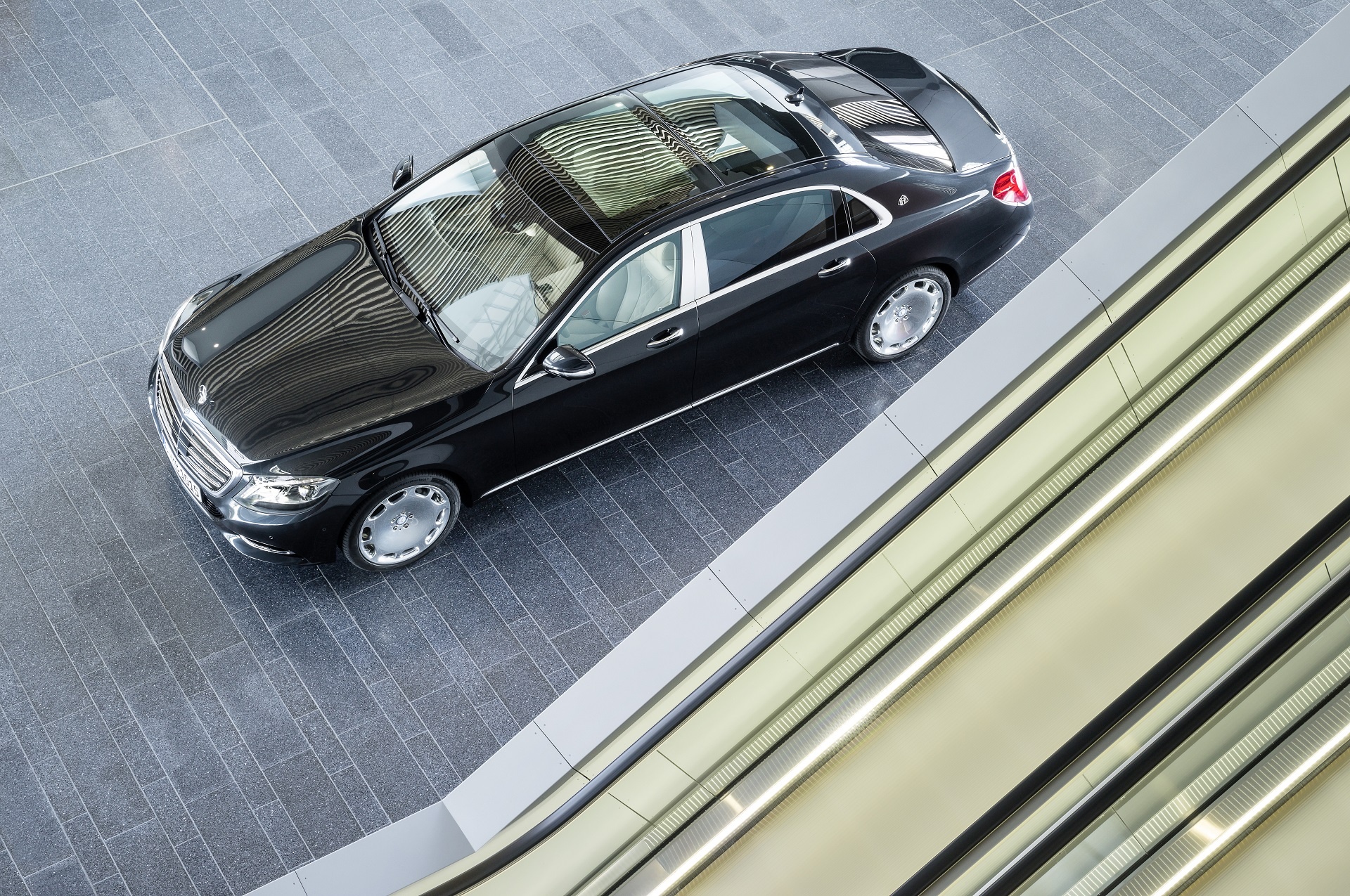 Mercedes Maybach S400 ra mắt tại Việt Nam ảnh 3 Mercedes Maybach S400 ra mat tai Viet Nam anh 3