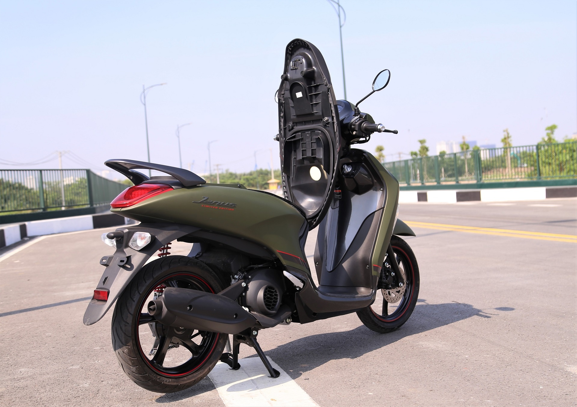 Yamaha Janus Limited Premium anh 13