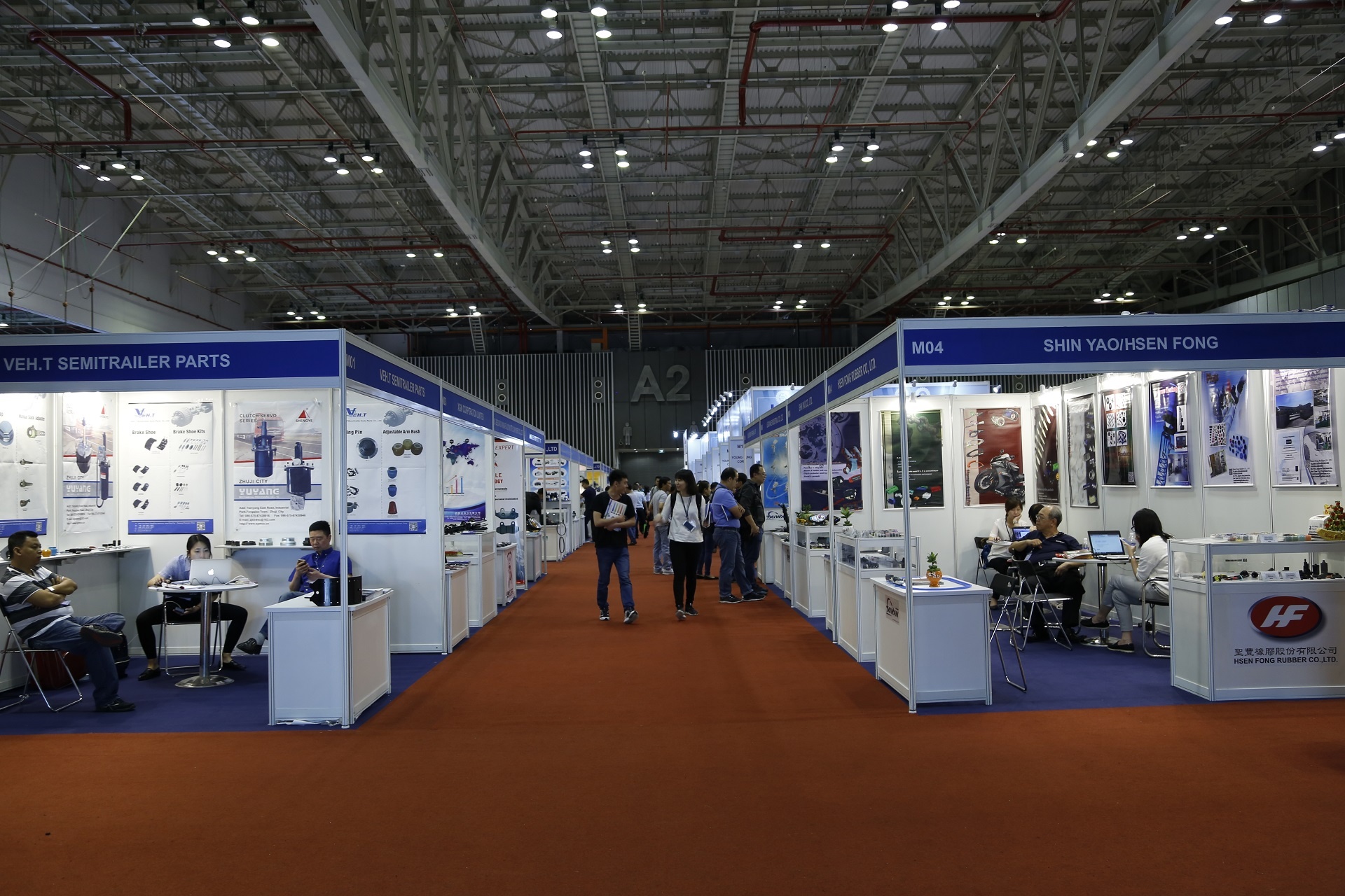 trien lam Automechanika anh 1