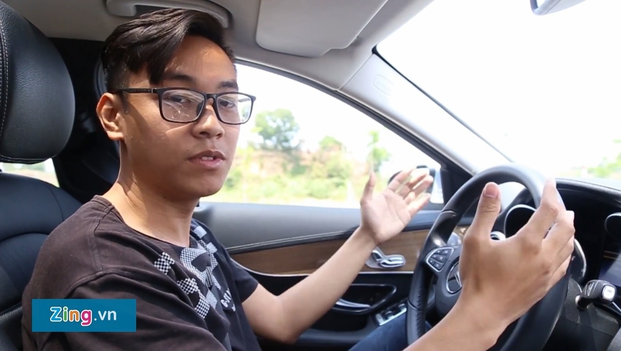 Cach su dung cac tinh nang hien dai tren xe Mercedes C250 hinh anh