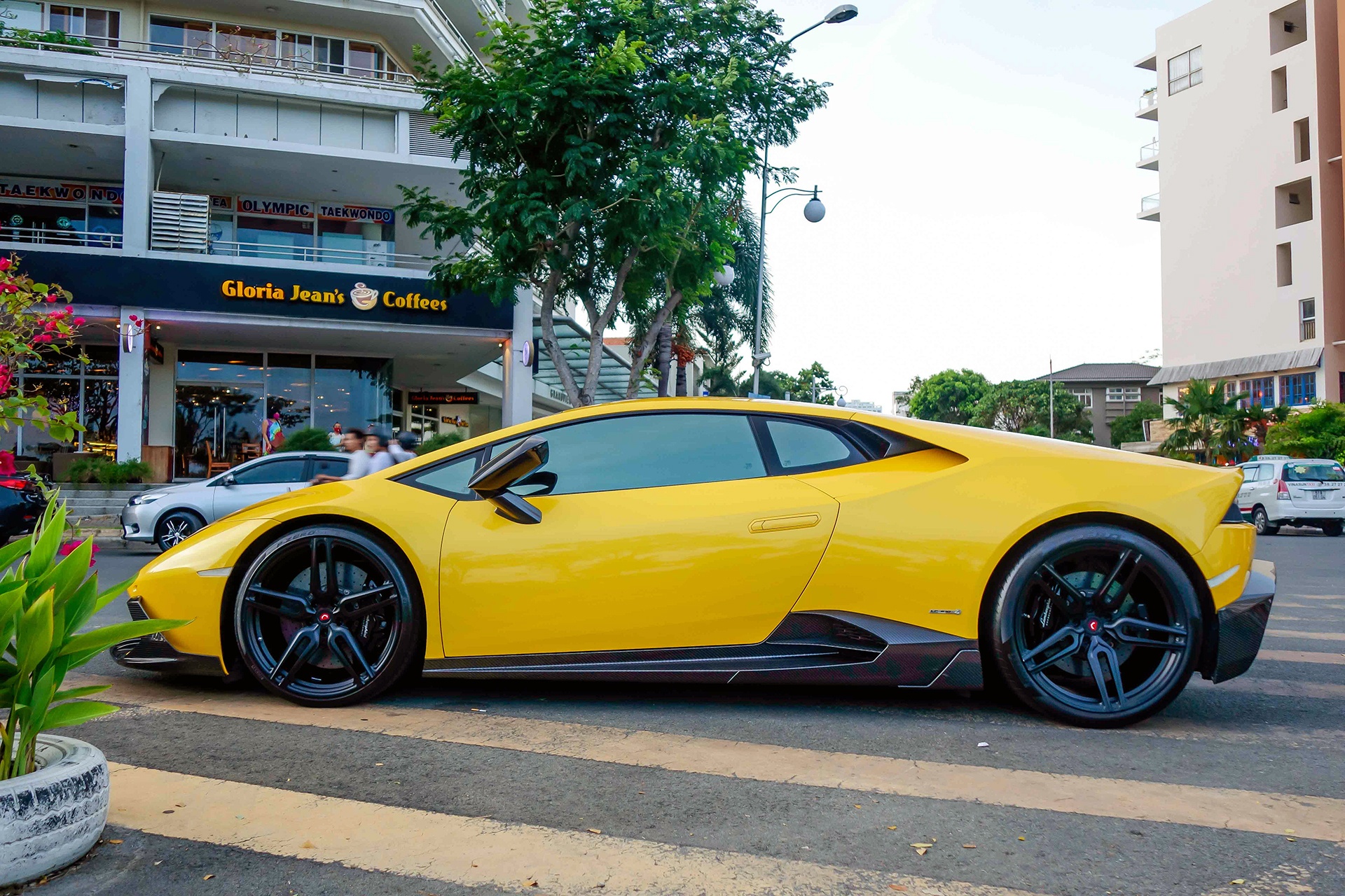 Minh Nhua va Cuong Do La khoe sieu xe anh 6