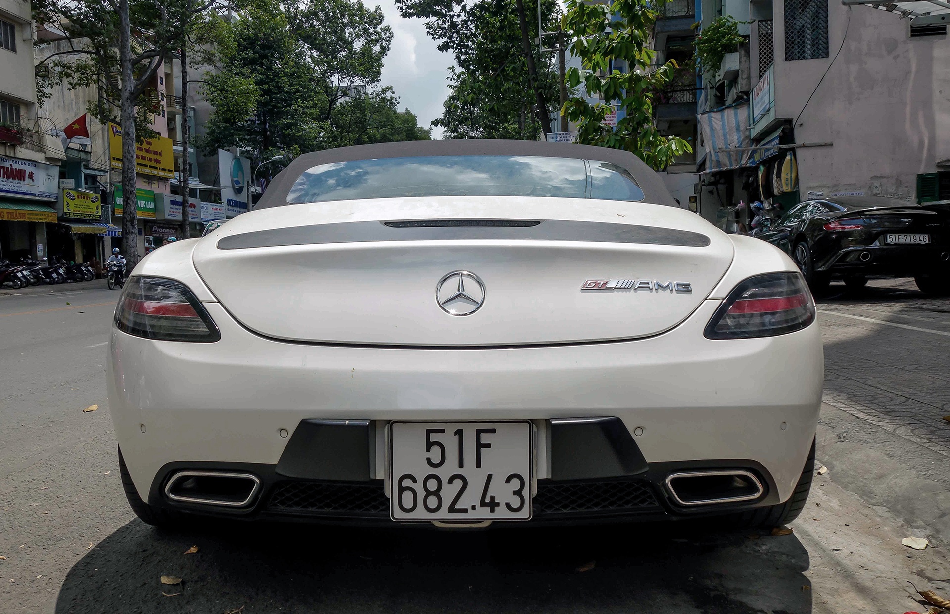 Mercedes SLS cua dai gia Trung Nguyen anh 3