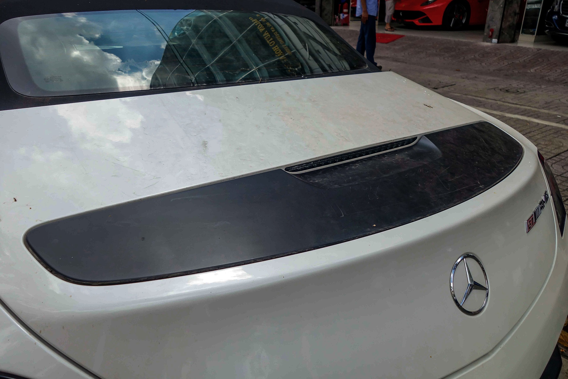 Mercedes SLS cua dai gia Trung Nguyen anh 8