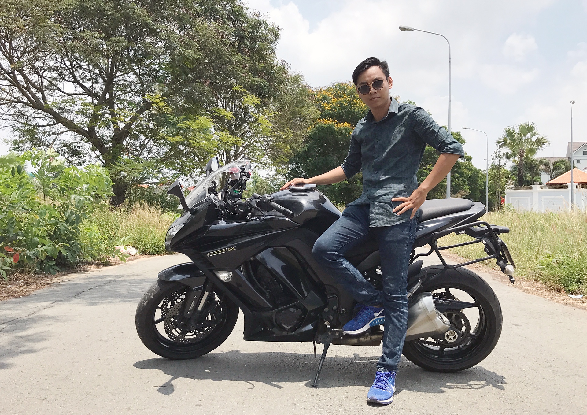 Danh gia Kawasaki Z1000SX gia 409 trieu tai Viet Nam hinh anh