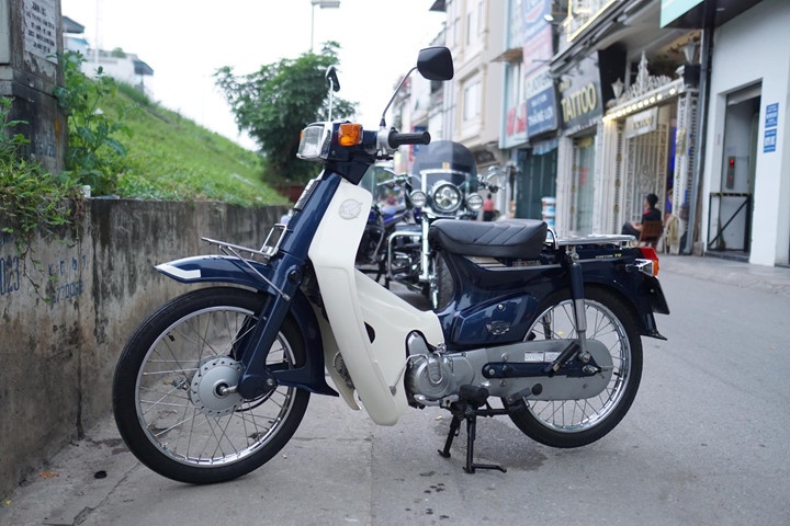 Honda Cub sau gan 20 nam su dung van co gia 85 trieu dong hinh anh