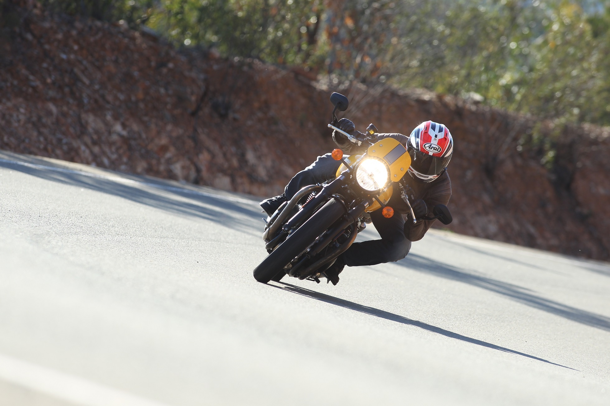 5 moto kieu co dien dang mua anh 5