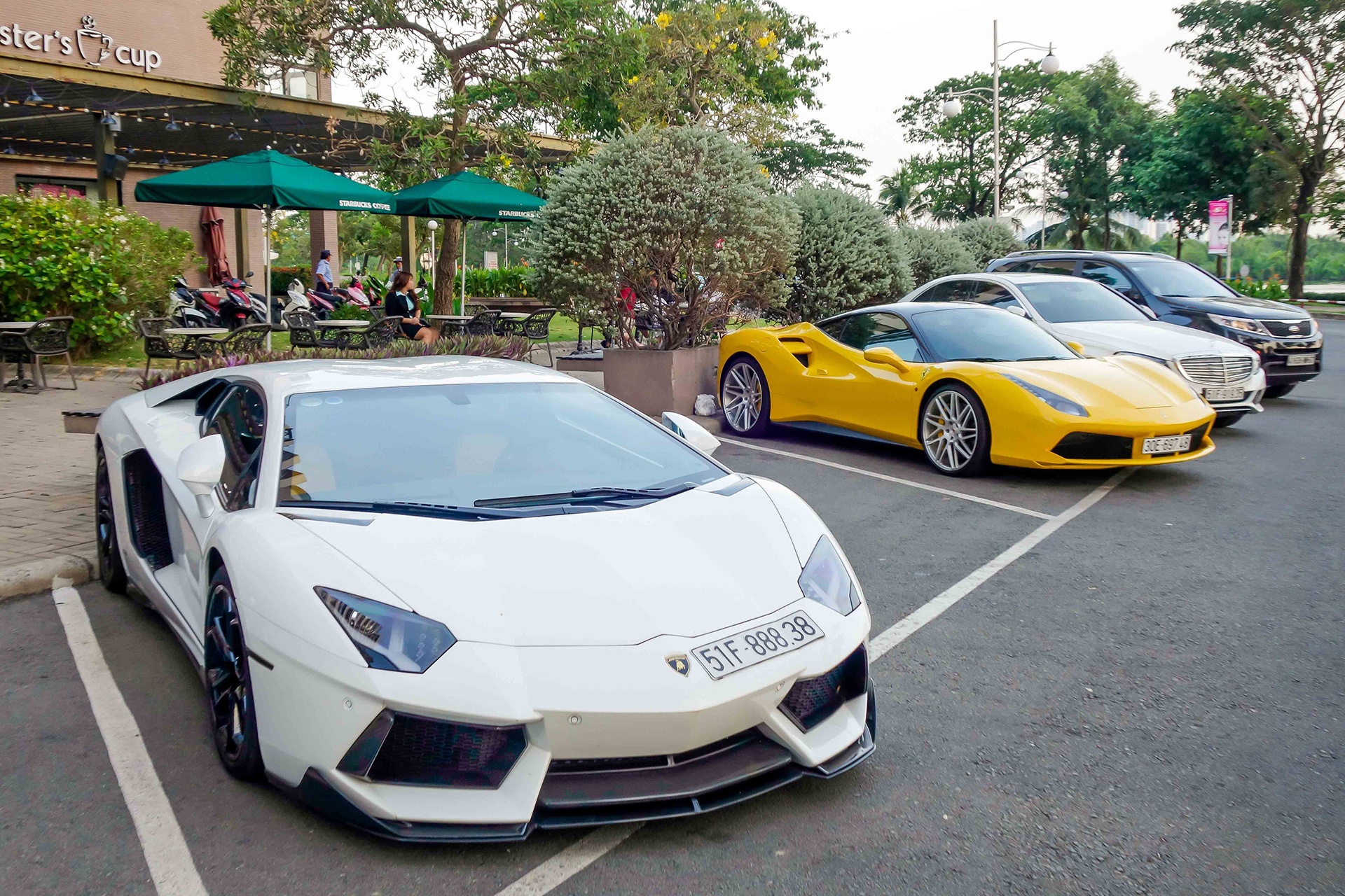 Ferrari cua Cuong Do La anh 8