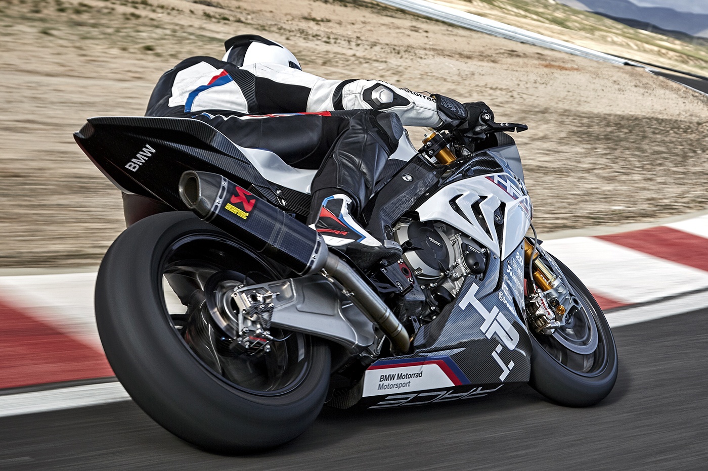 BMW HP4 Race anh 2