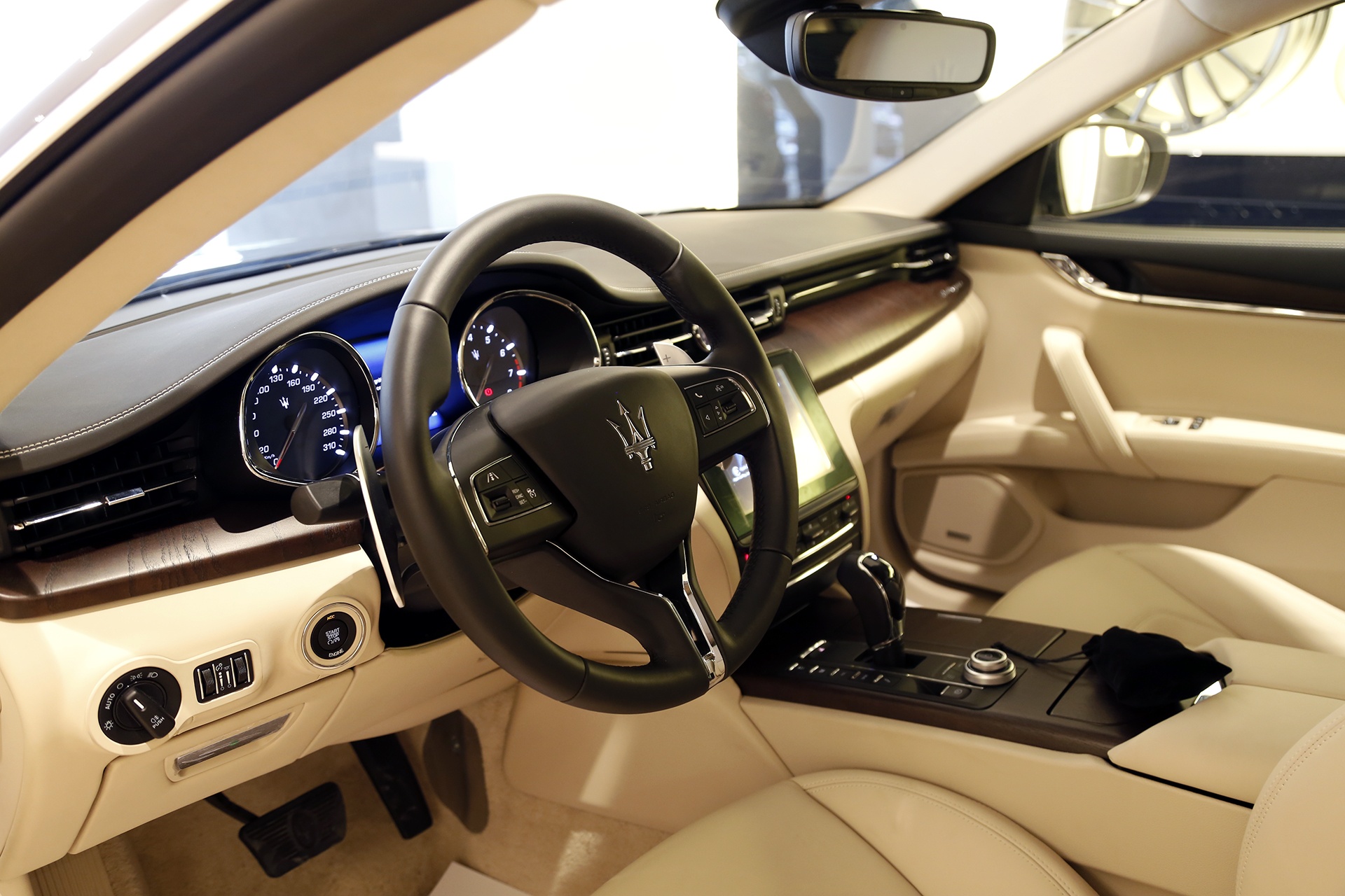 Maserati Quattroporte Viet Nam anh 9