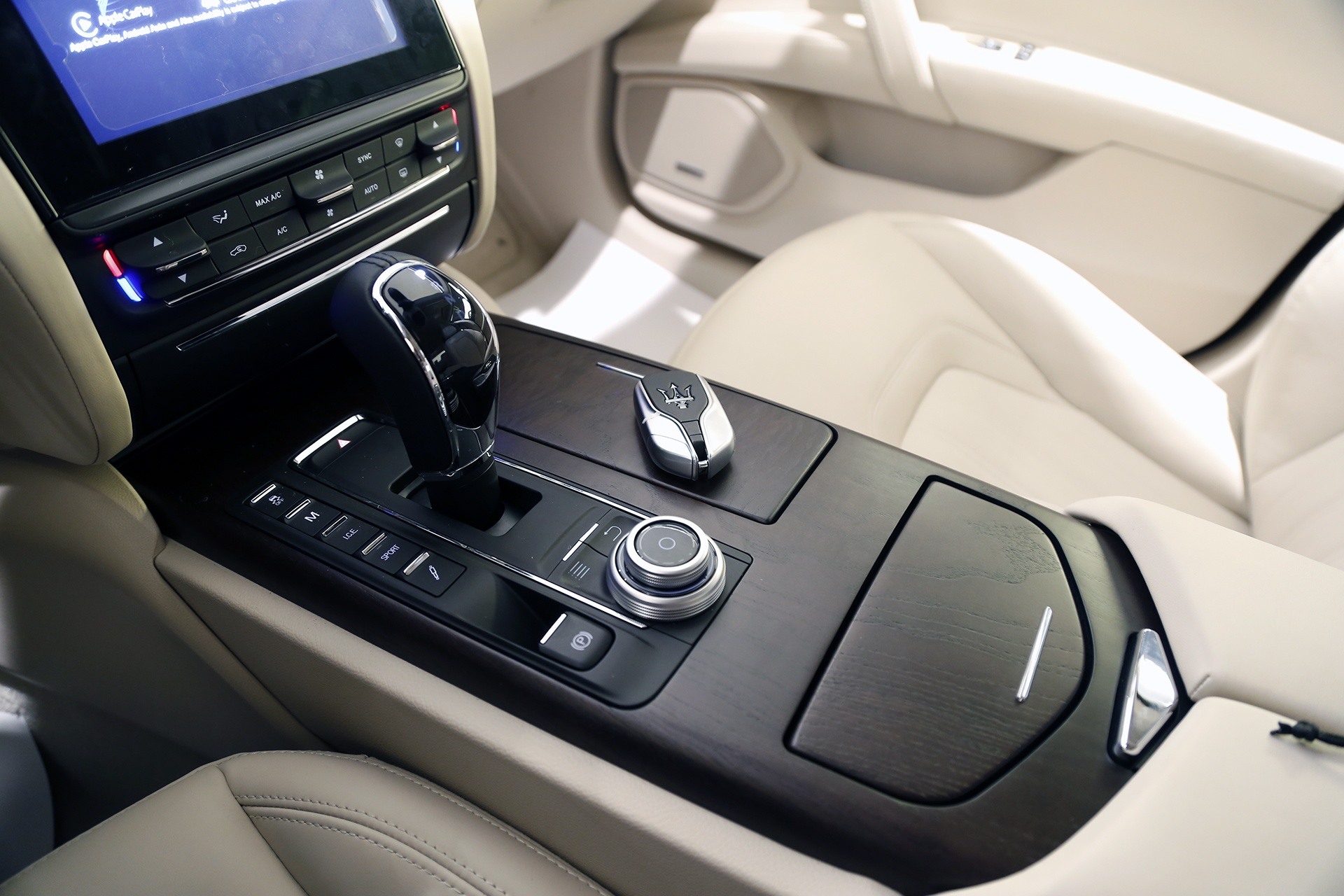 Maserati Quattroporte Viet Nam anh 10