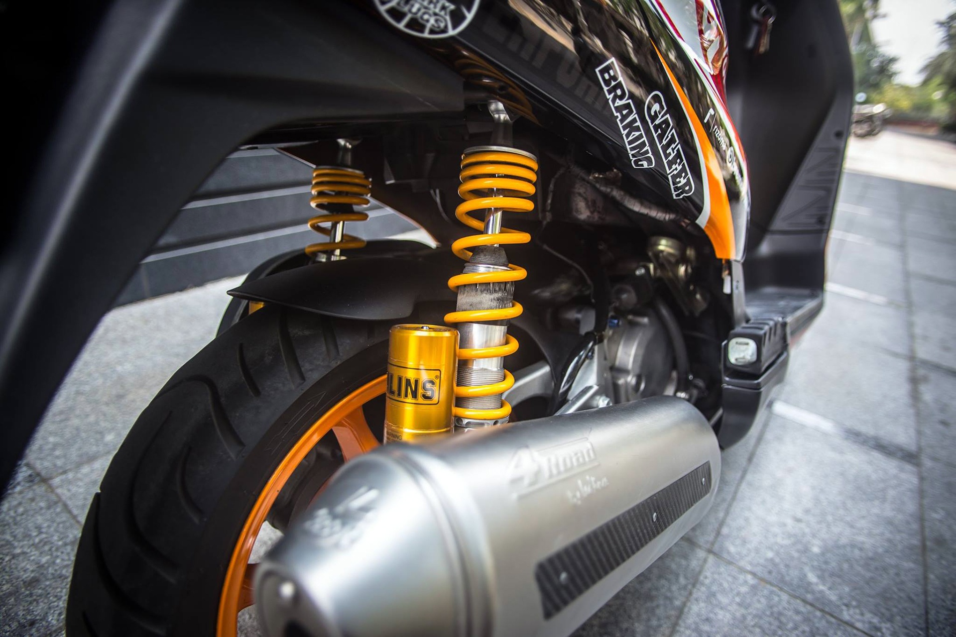 Honda Dylan độ đồ chơi ở Sài Gòn ảnh 9 Honda Dylan do do choi o Sai Gon anh 9