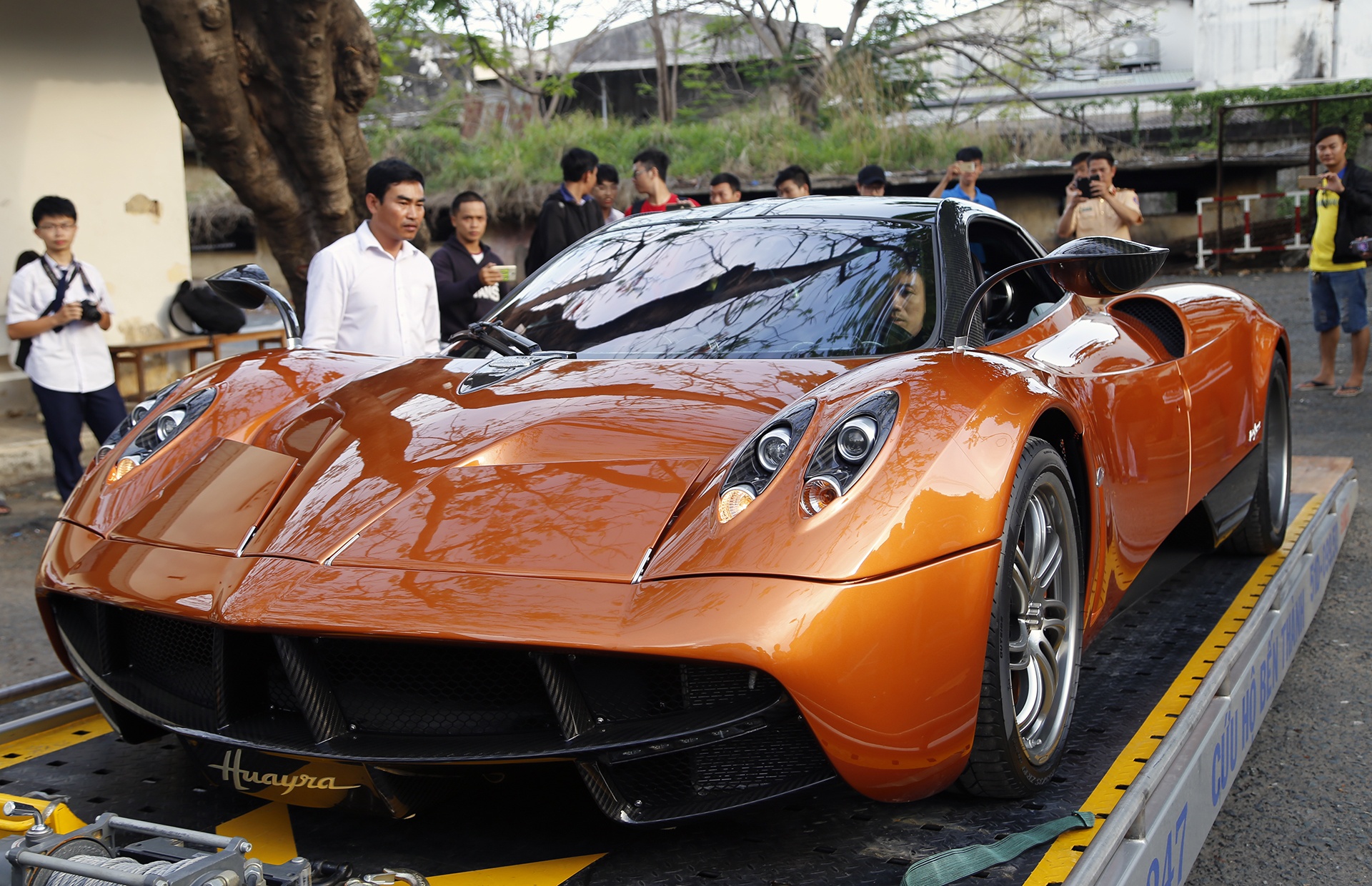 Sieu xe Pagani Huayra cua Minh Nhua anh 15