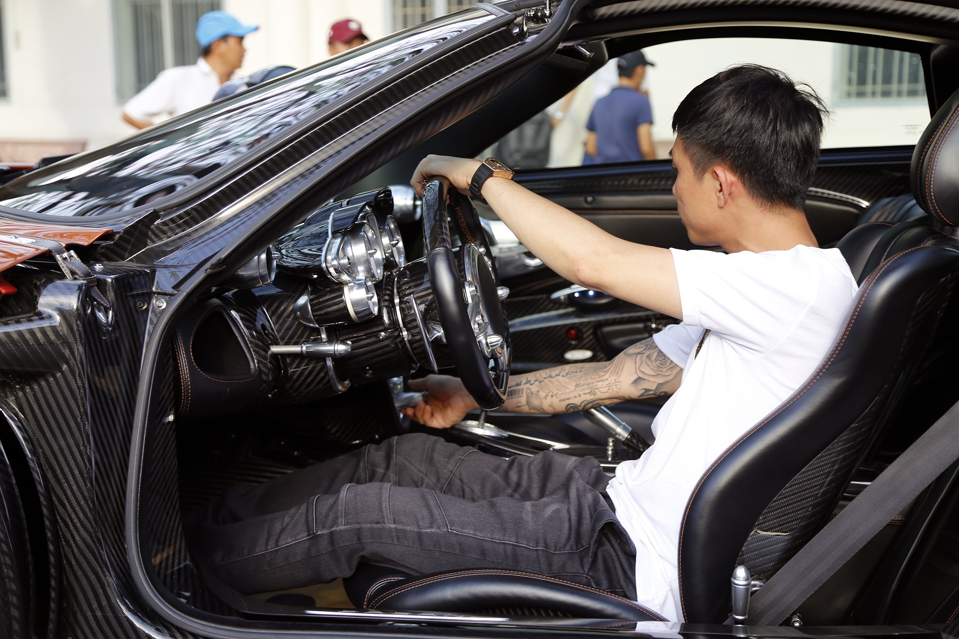 Sieu xe Pagani Huayra cua Minh Nhua anh 6