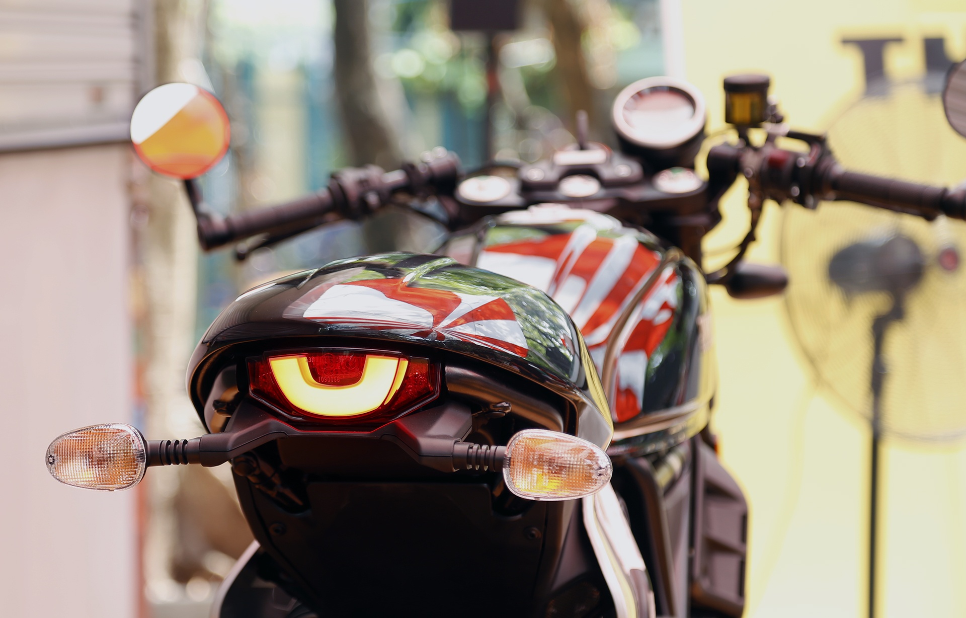 Ducati Scrambler Cafe Racer ve Viet Nam anh 10