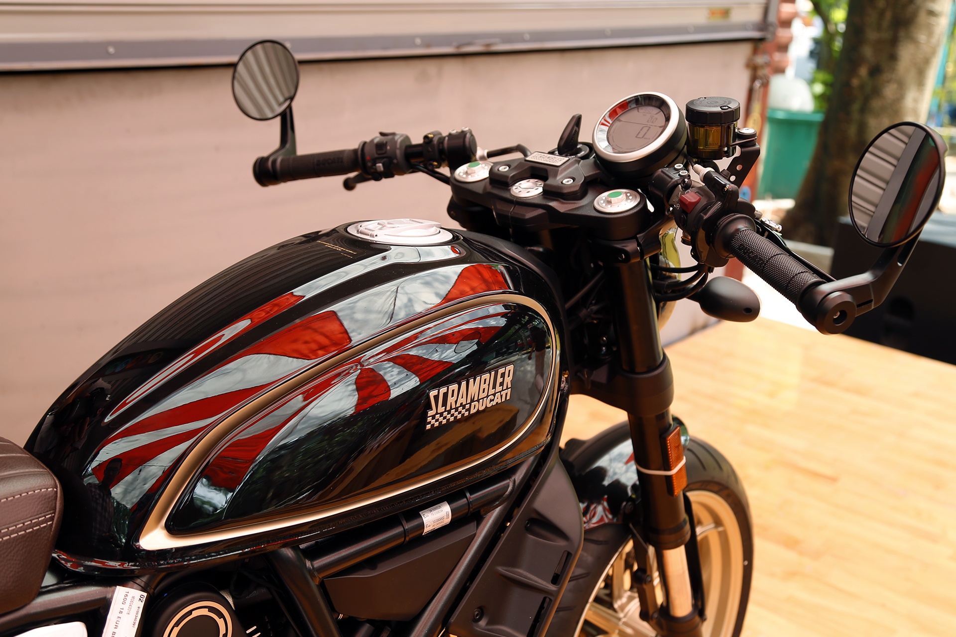 Ducati Scrambler Cafe Racer ve Viet Nam anh 11