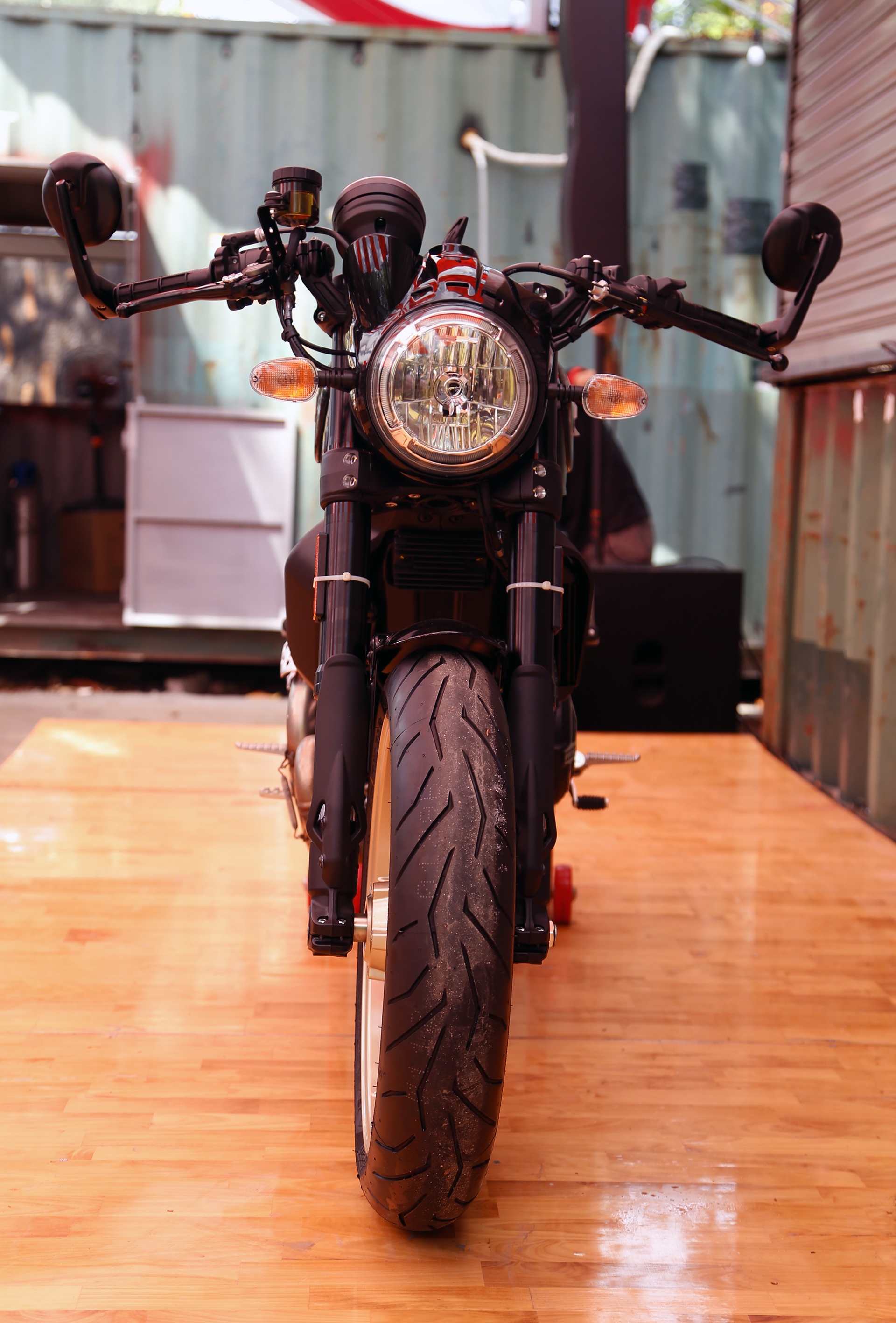 Ducati Scrambler Cafe Racer ve Viet Nam anh 17