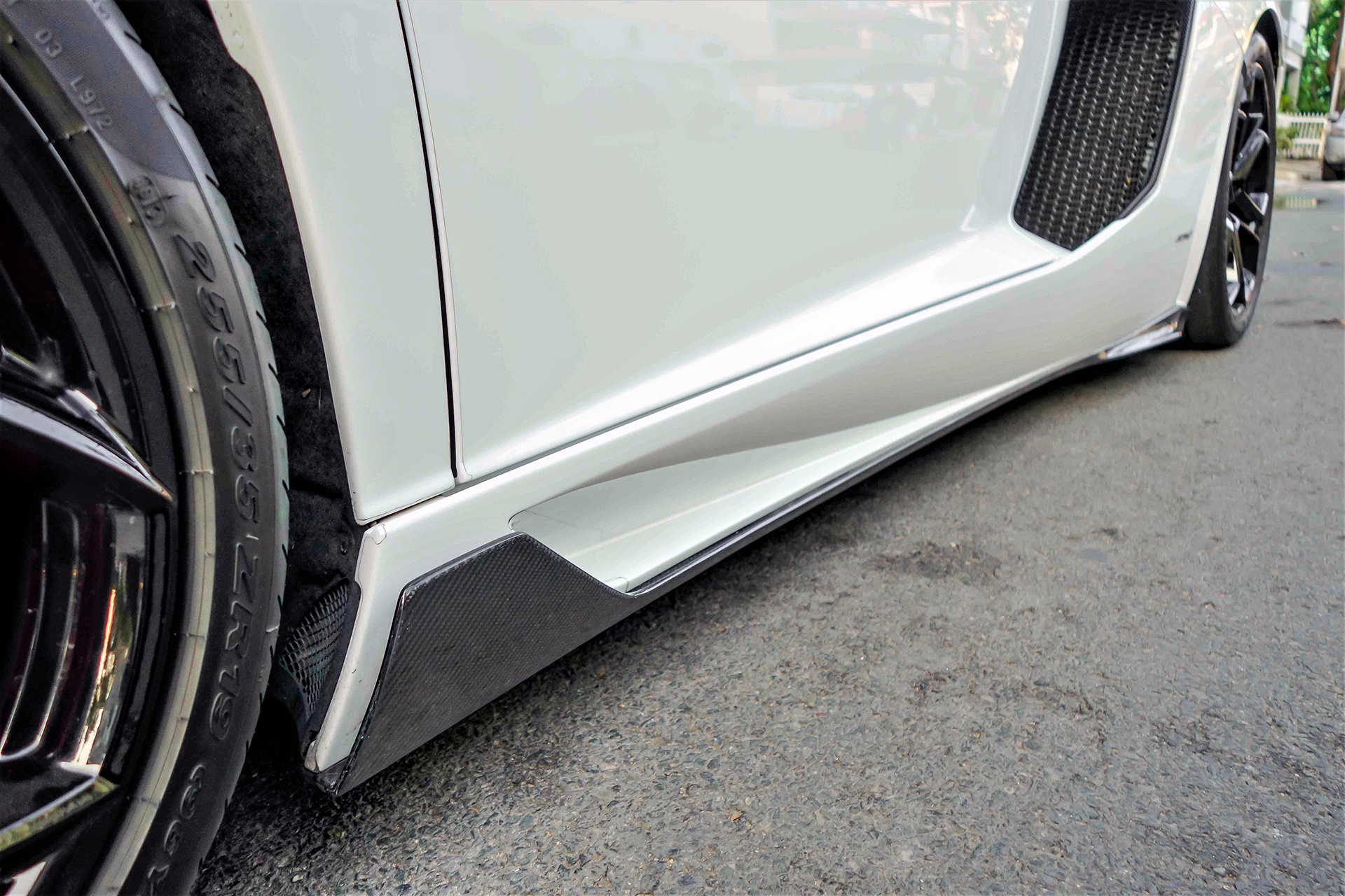 Lamborghini Aventador chinh hang tai Viet Nam anh 6