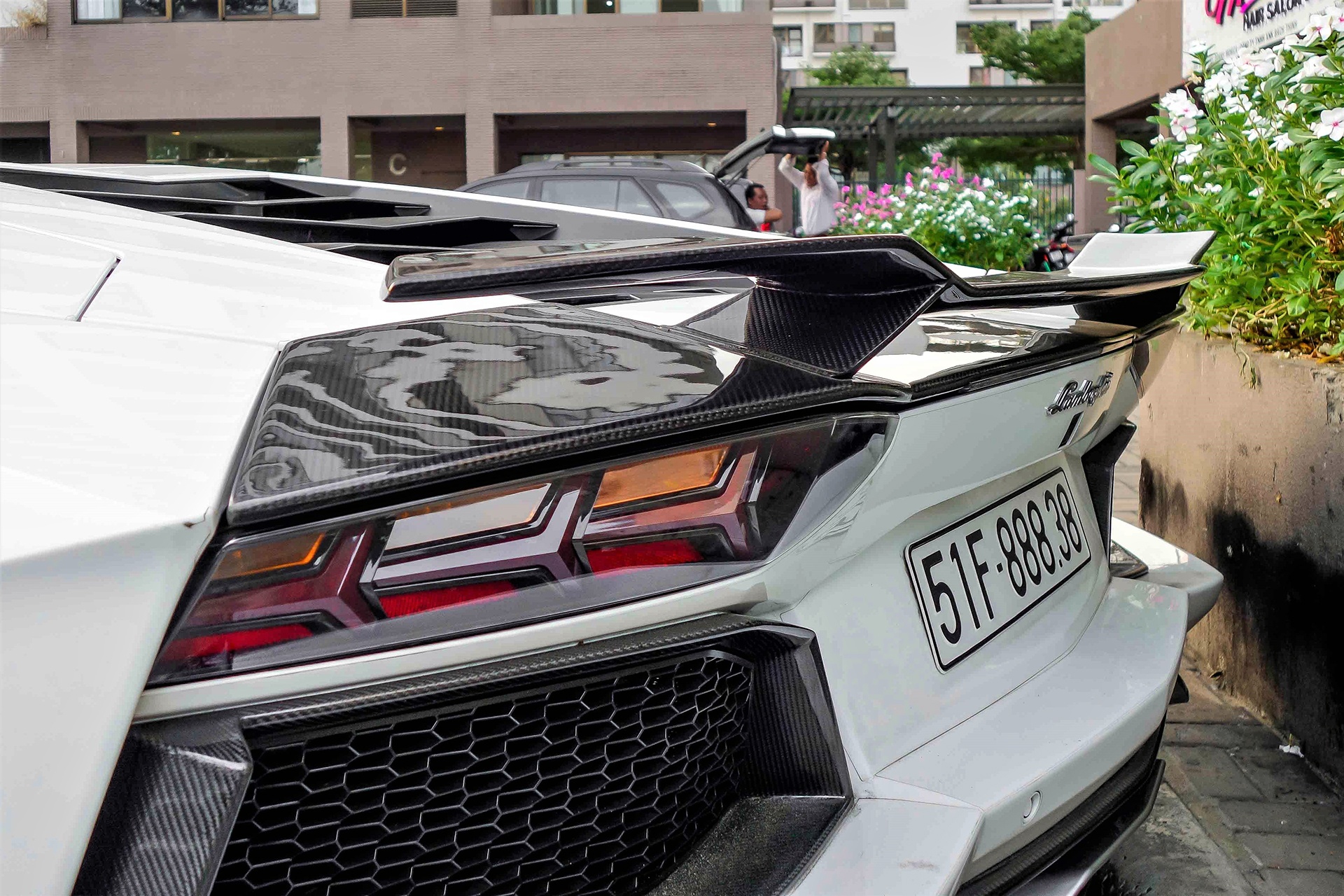 Lamborghini Aventador chinh hang tai Viet Nam anh 7