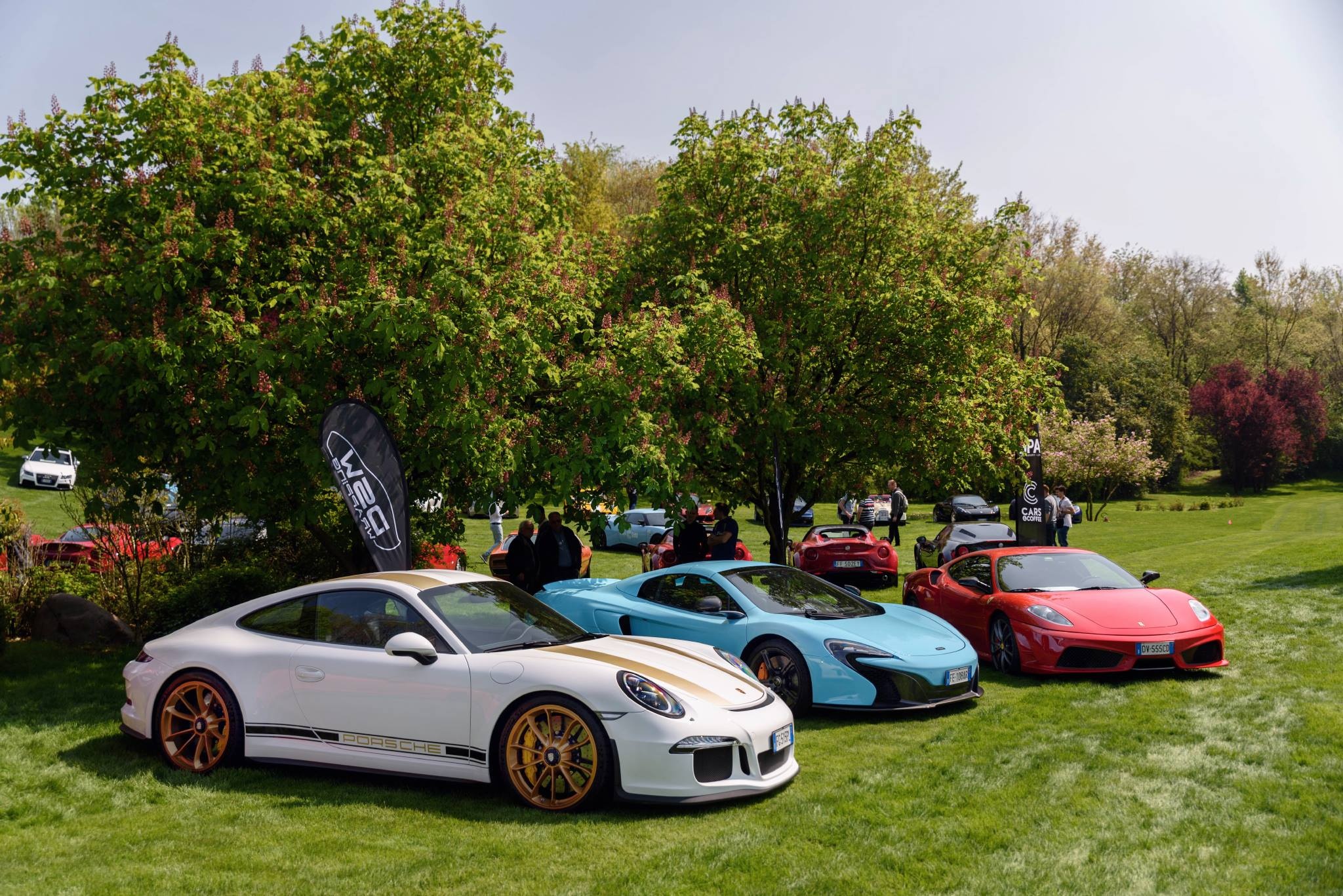 sieu xe tai Cars and Coffee anh 6