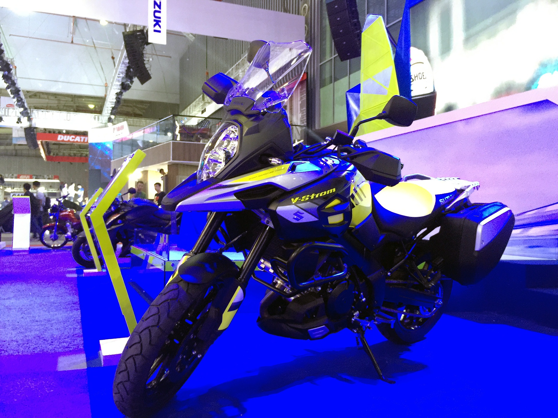 Khai mac trien lam xe may Viet Nam 2017 anh 6