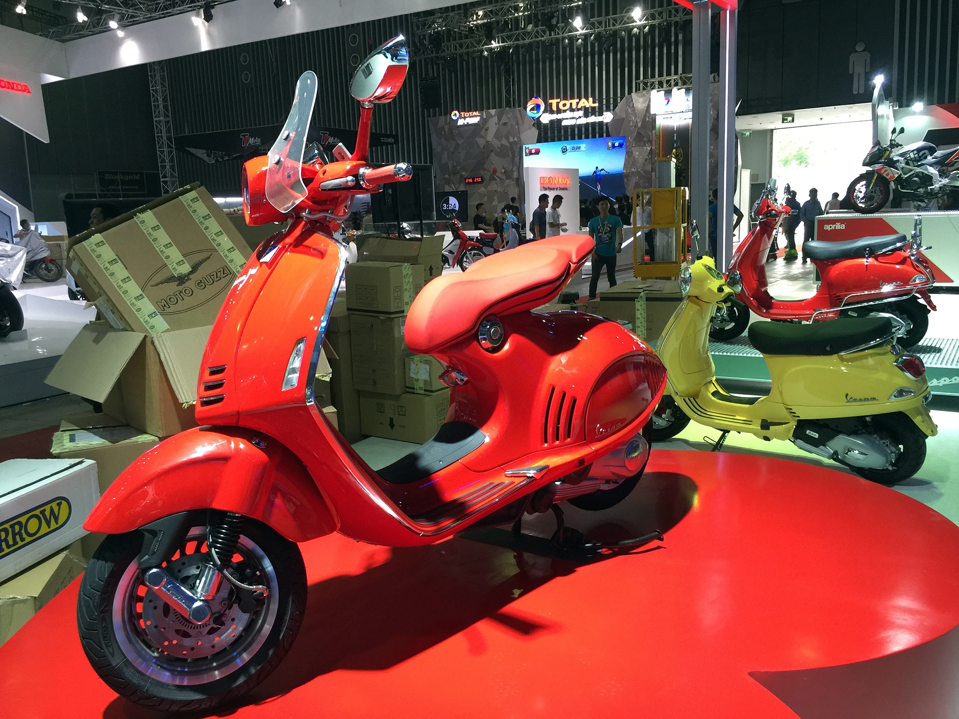 Khai mac trien lam xe may Viet Nam 2017 anh 10