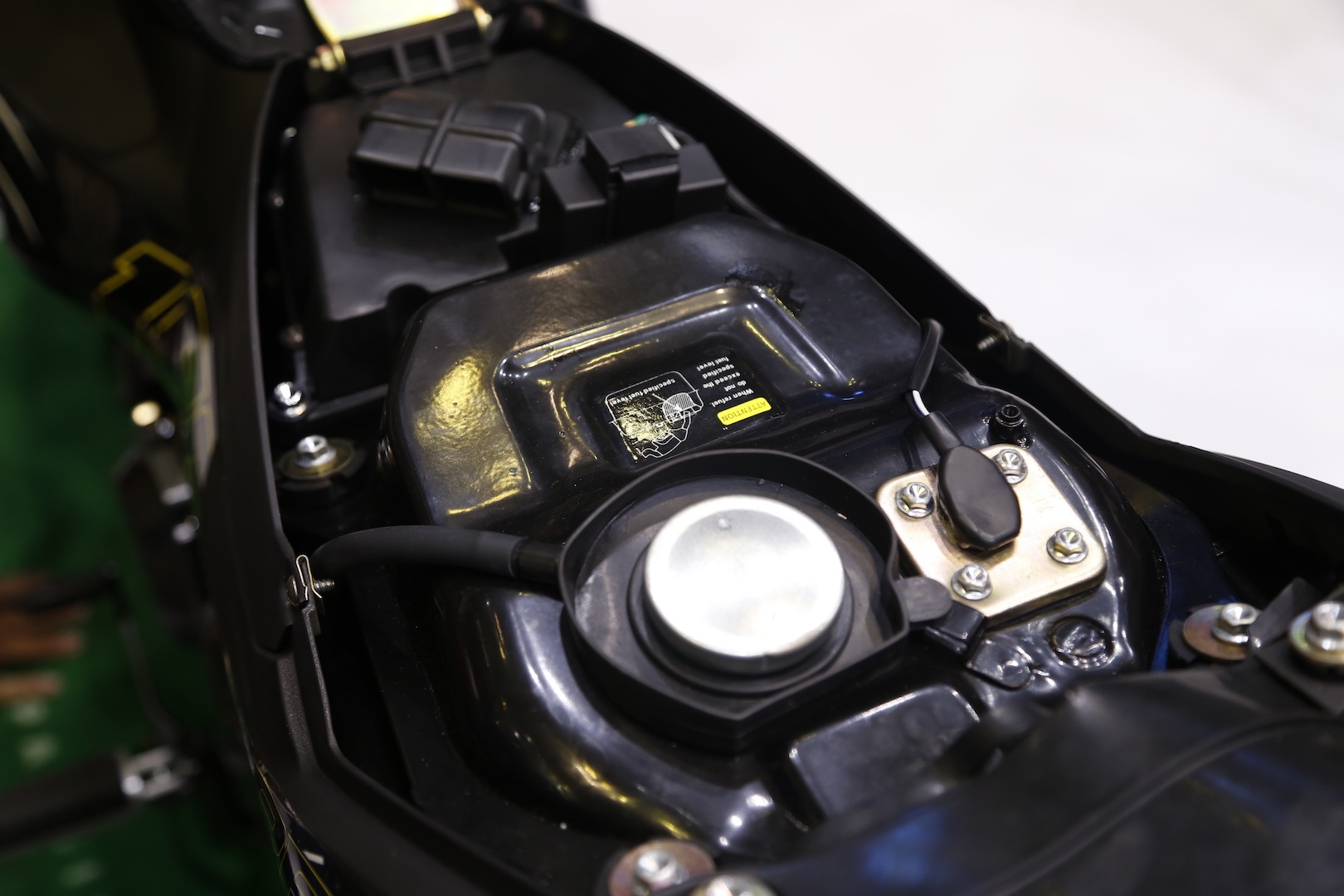 Benelli RFS 150i  ra mat tai Viet Nam anh 15