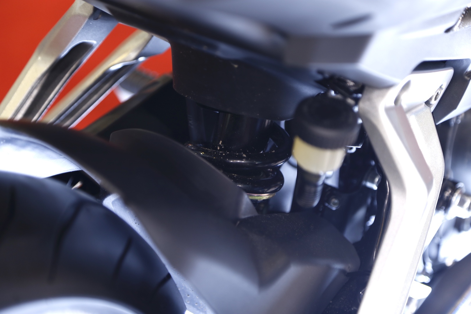 Benelli RFS 150i  ra mat tai Viet Nam anh 16