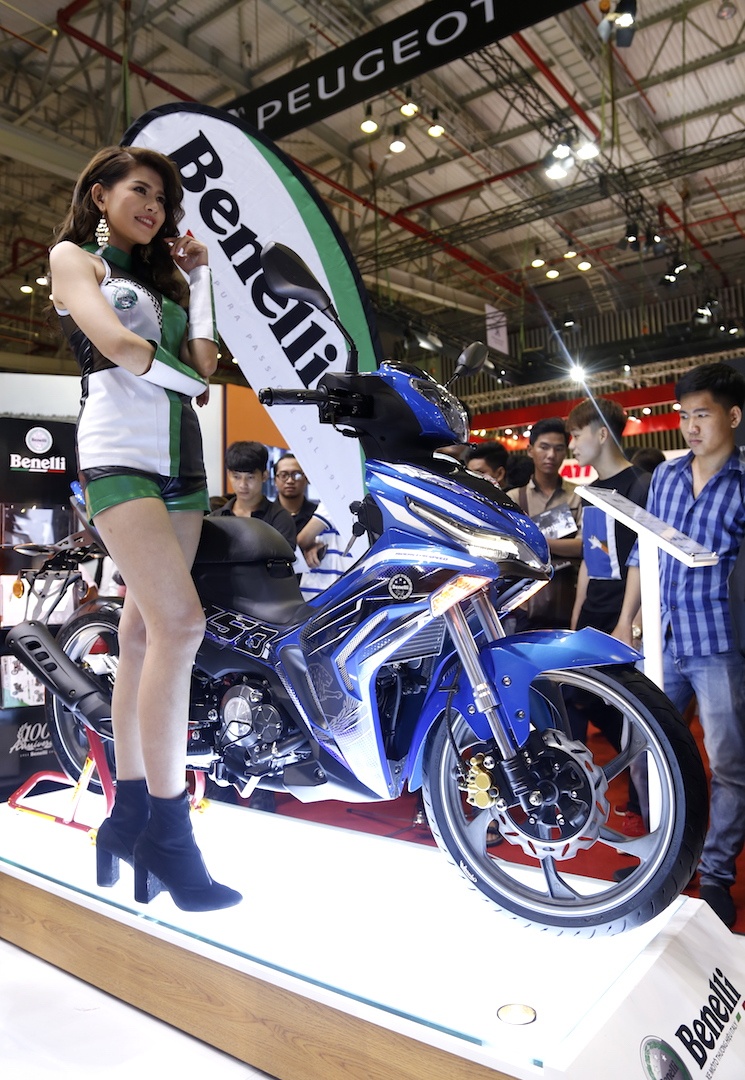 Benelli RFS 150i  ra mat tai Viet Nam anh 1