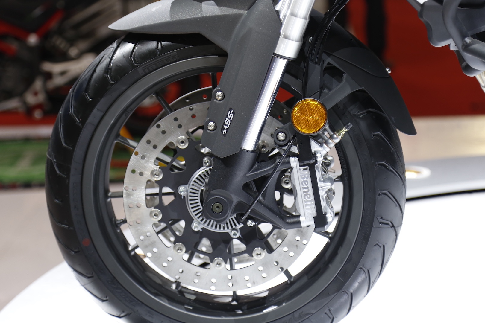 Benelli TRK 502 tai Viet Nam anh 10