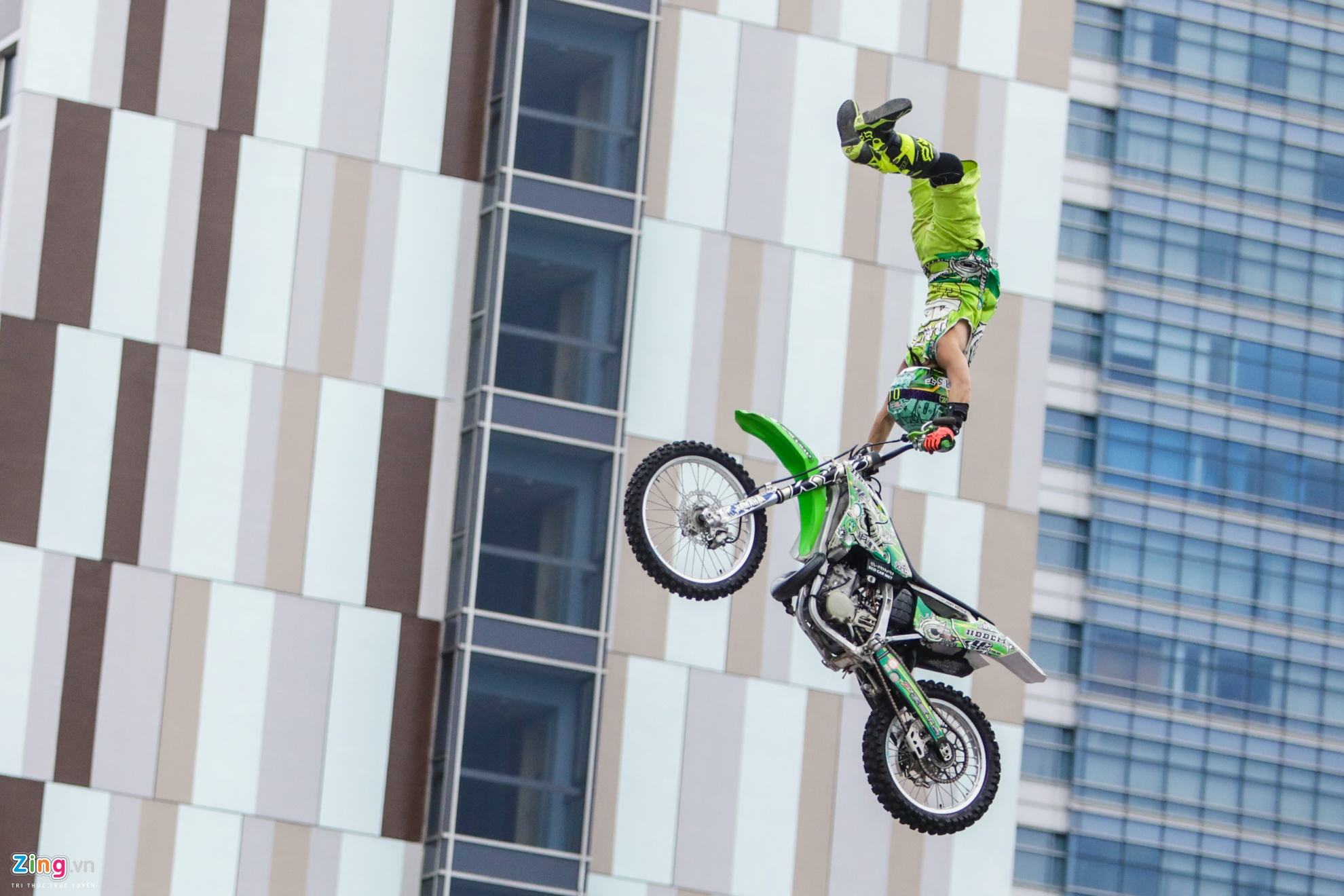 trinh dien moto bay Yamaha anh 9