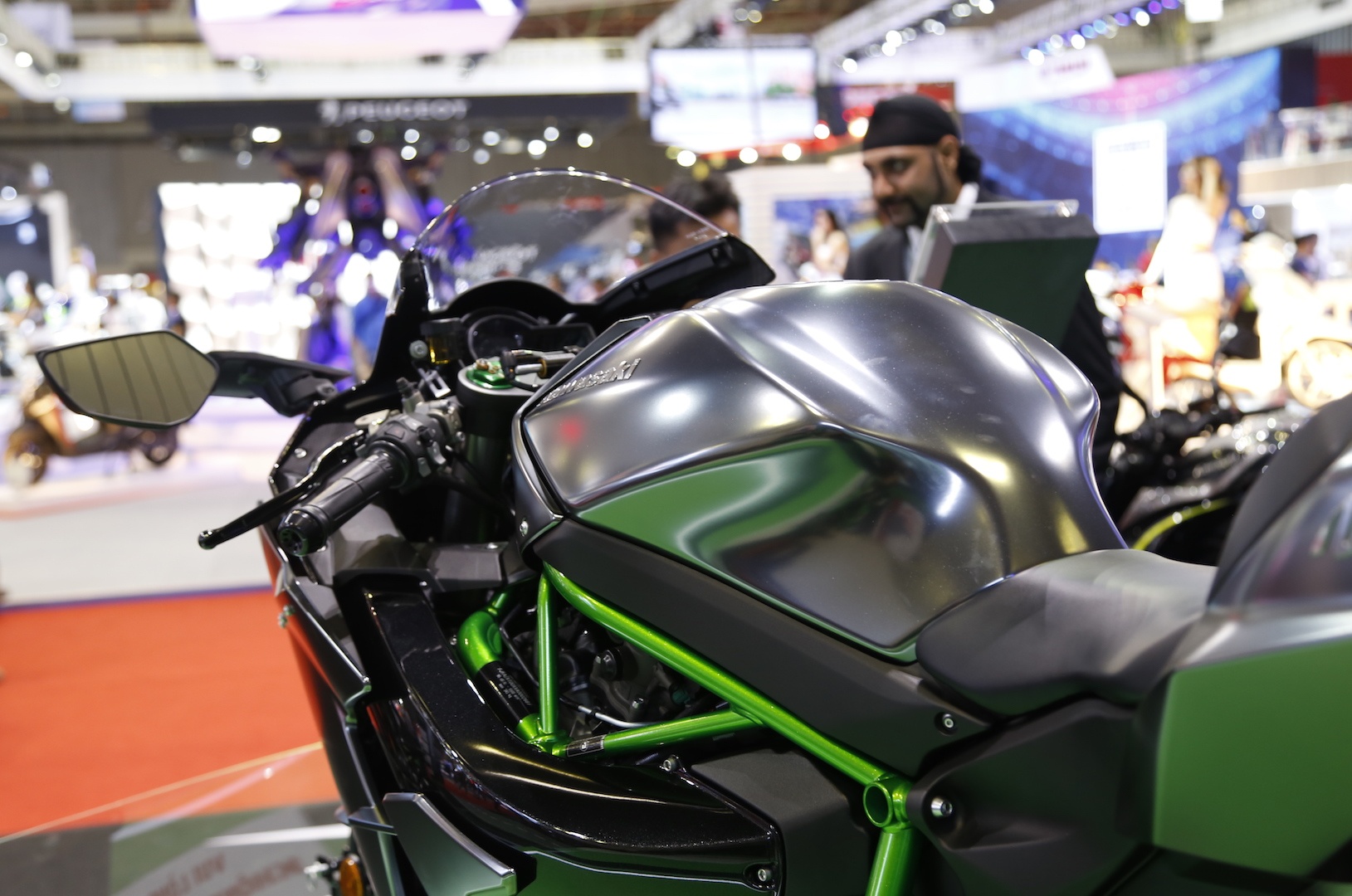 Kawasaki Ninja H2 Carbon tai Viet Nam anh 6